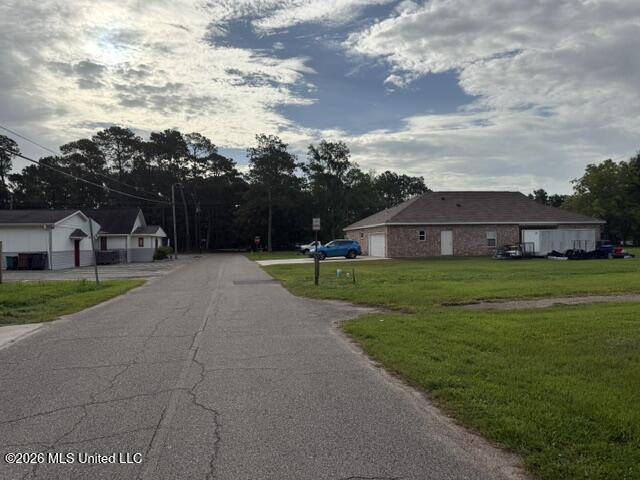 3029 N Highland Avenue Property Photo 4