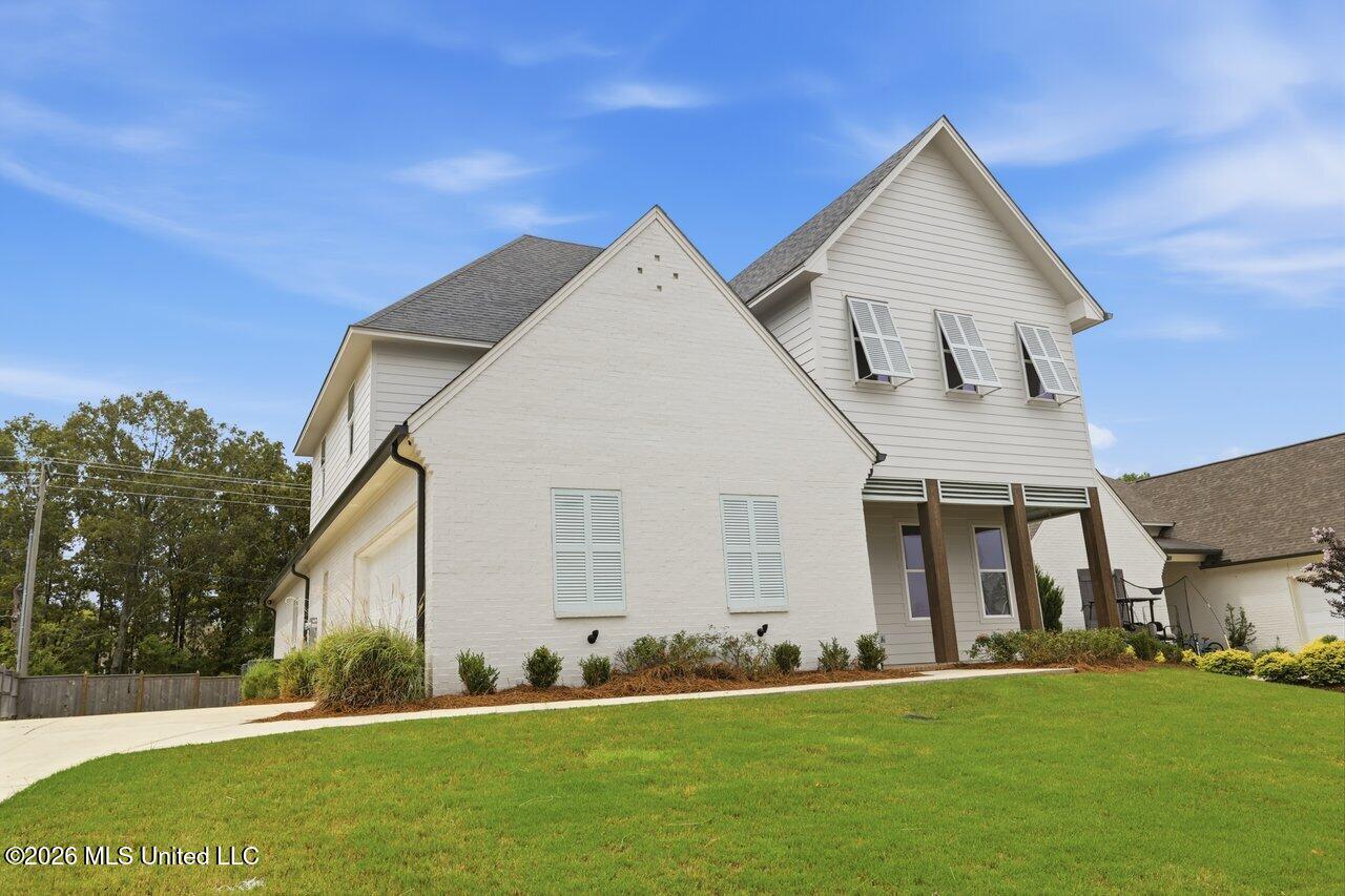256 Arbor Trail Property Photo 3