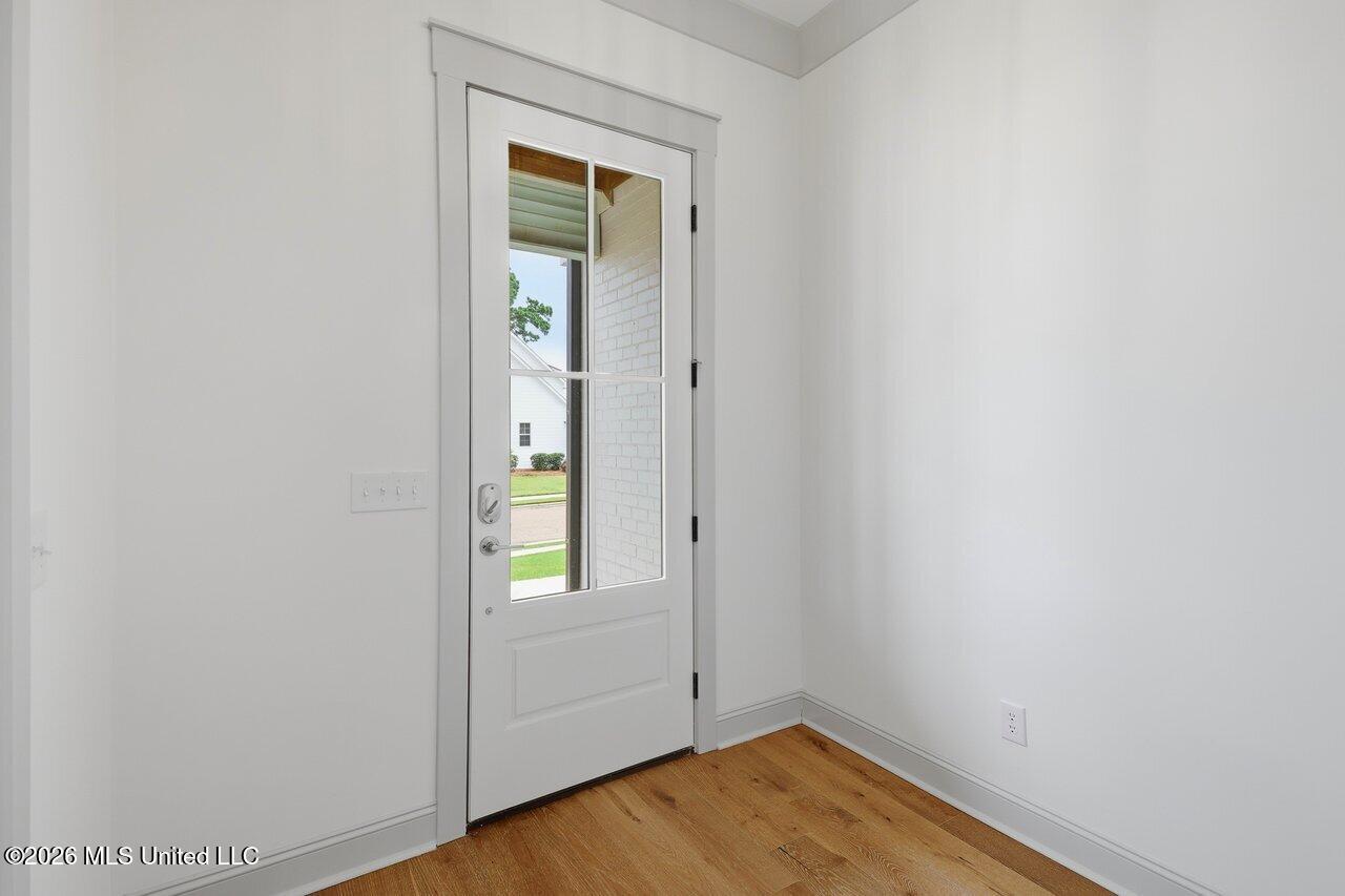 256 Arbor Trail Property Photo 6