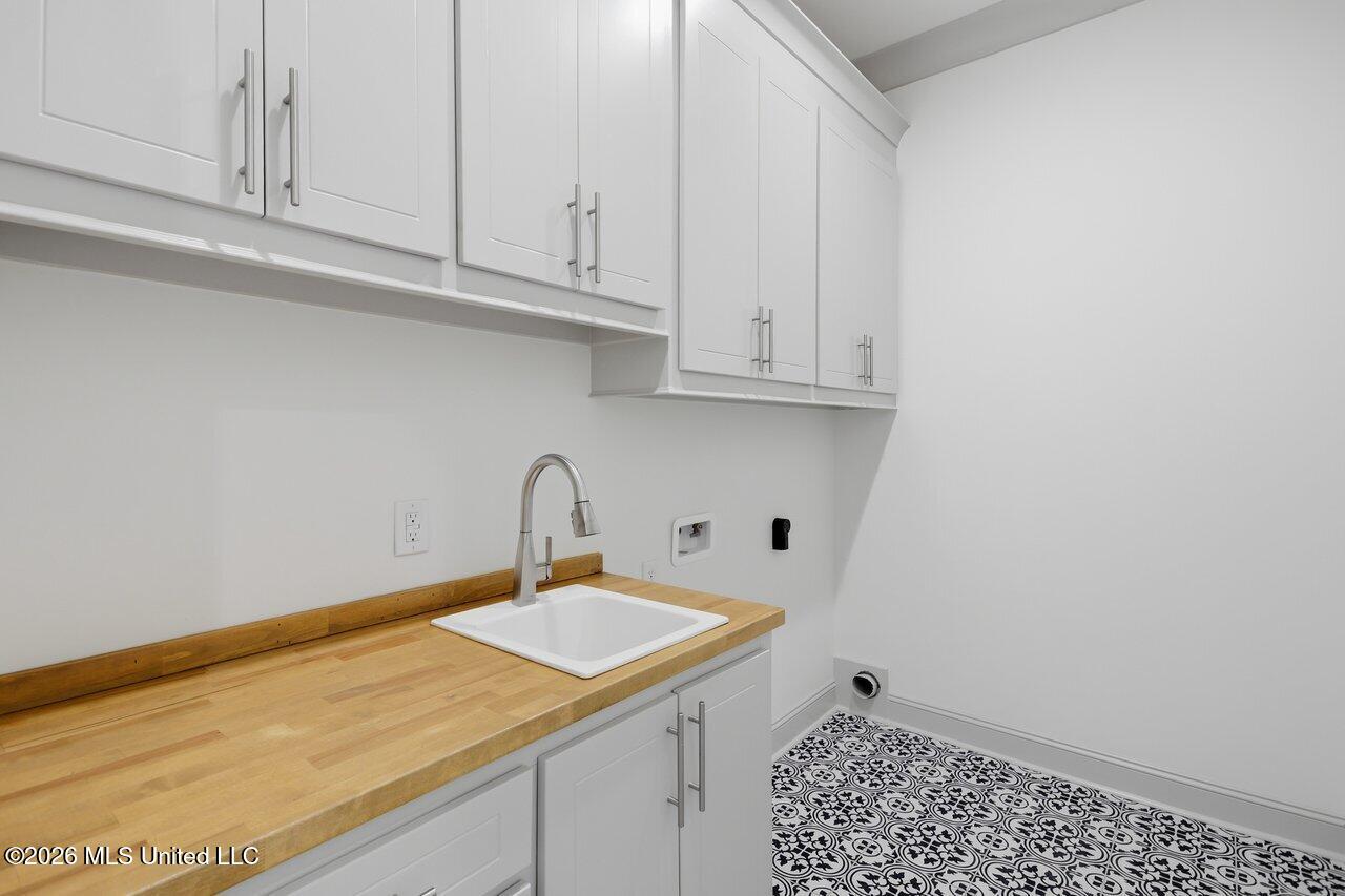 256 Arbor Trail Property Photo 17