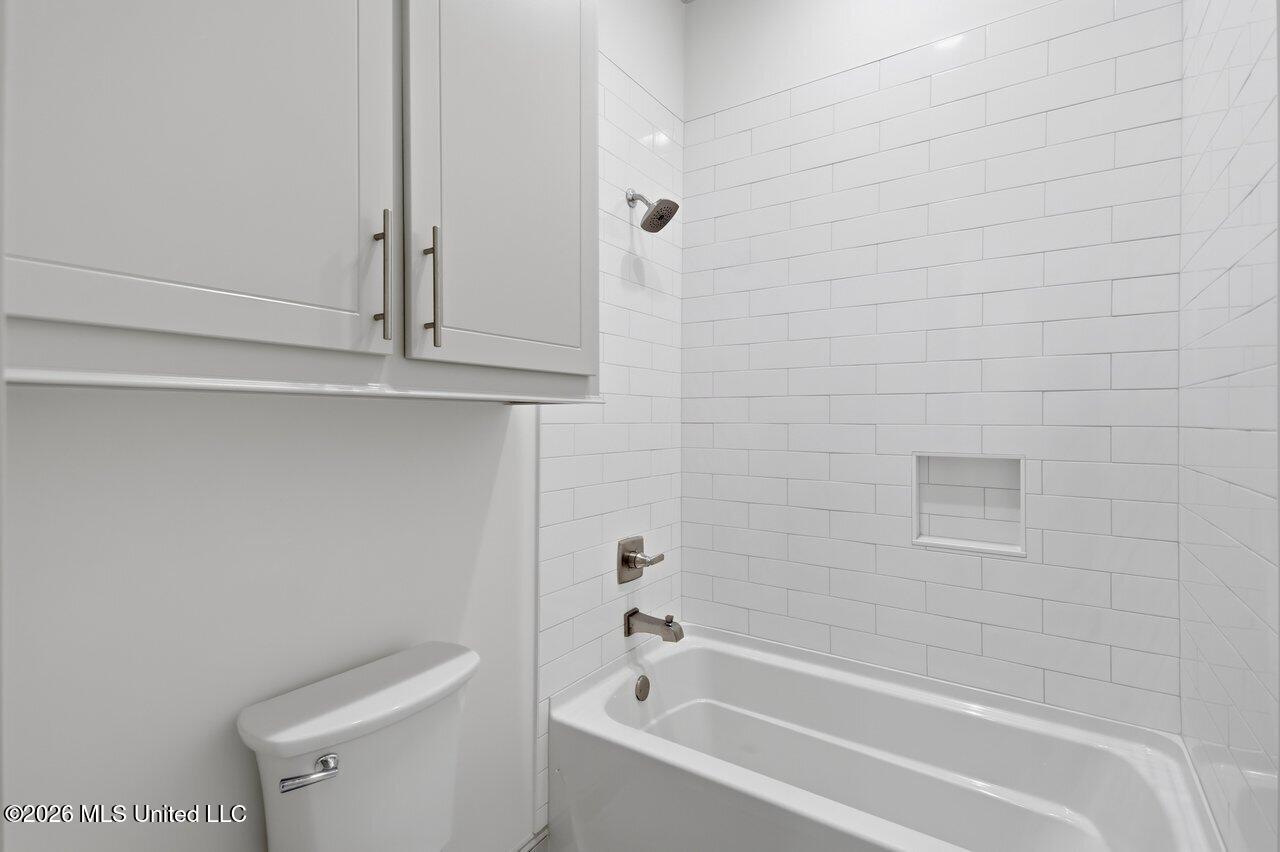 256 Arbor Trail Property Photo 32