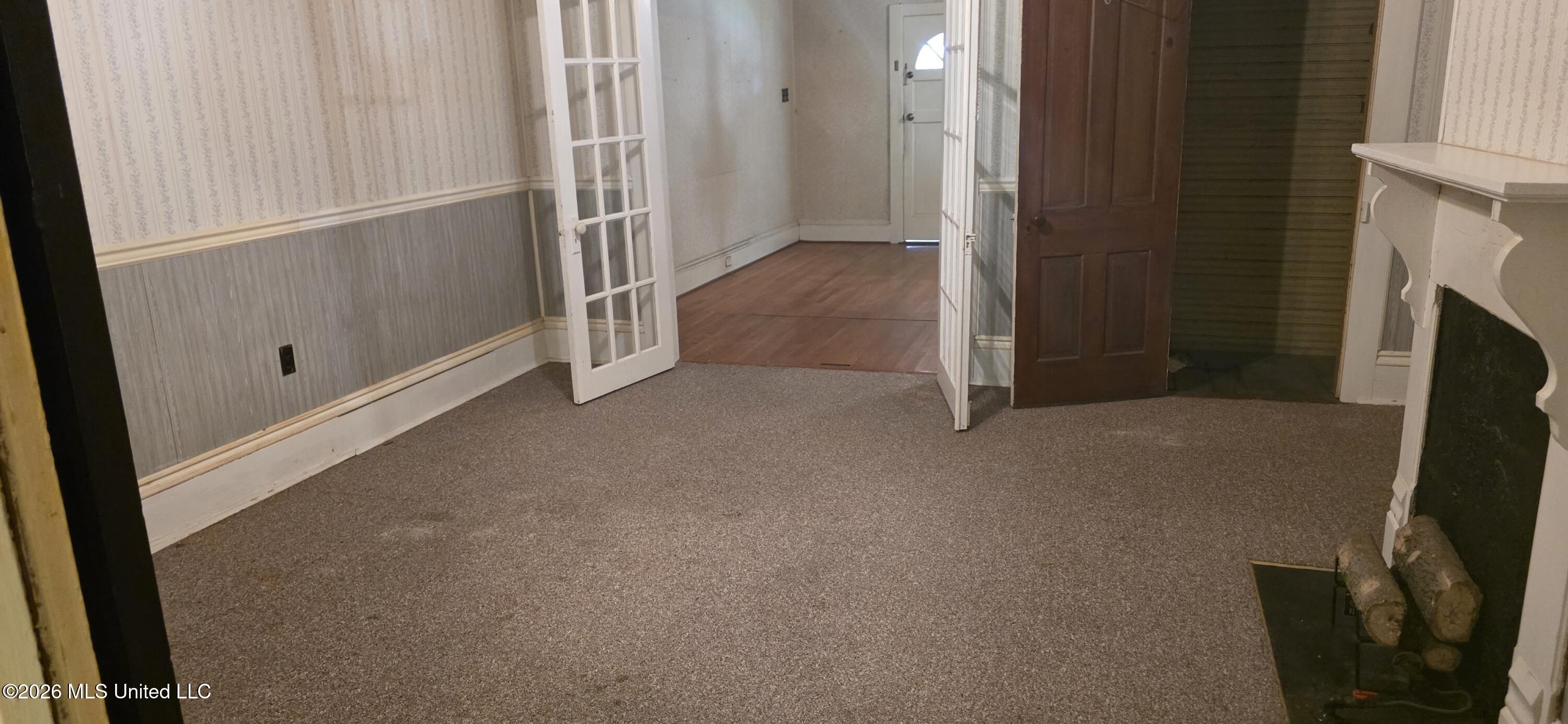 425 Cameron Street Property Photo 19