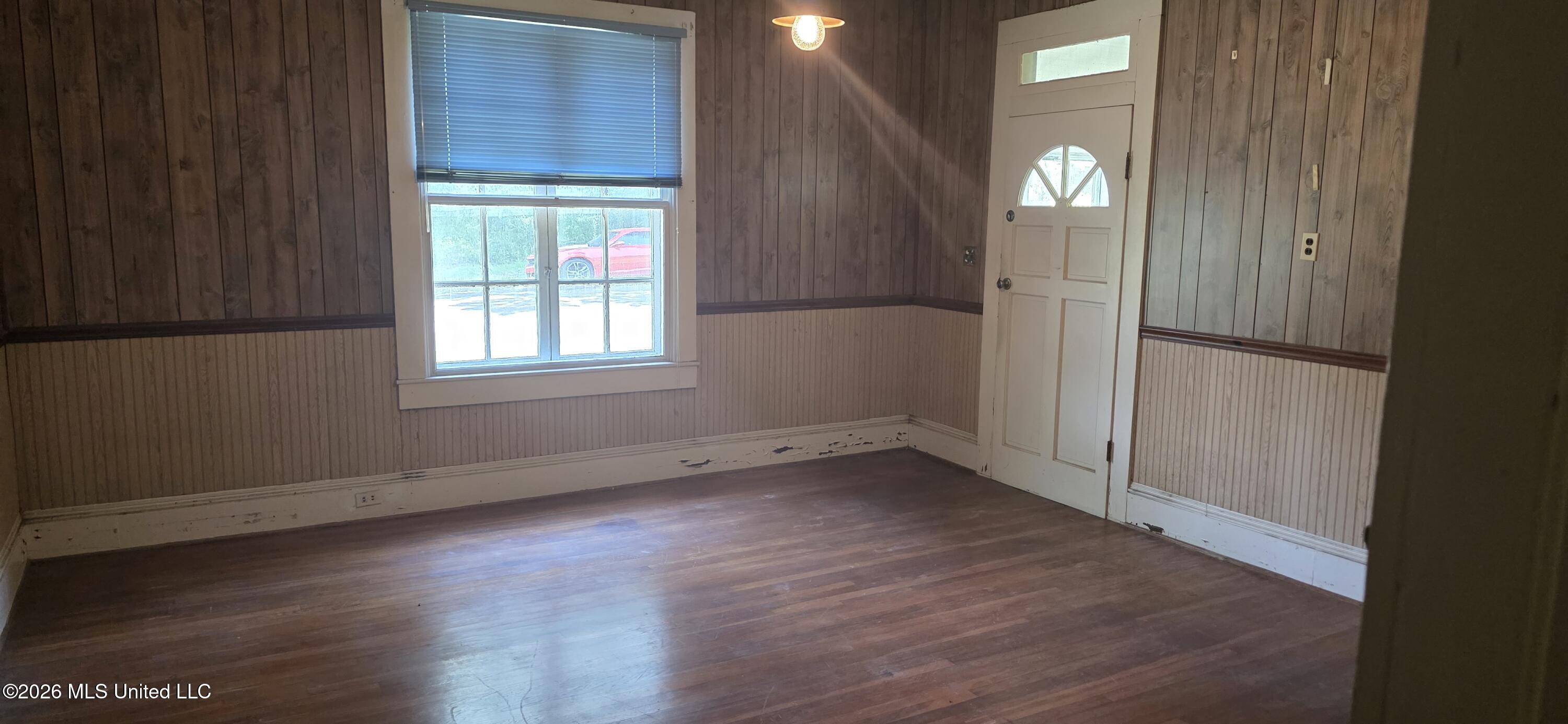 425 Cameron Street Property Photo 26