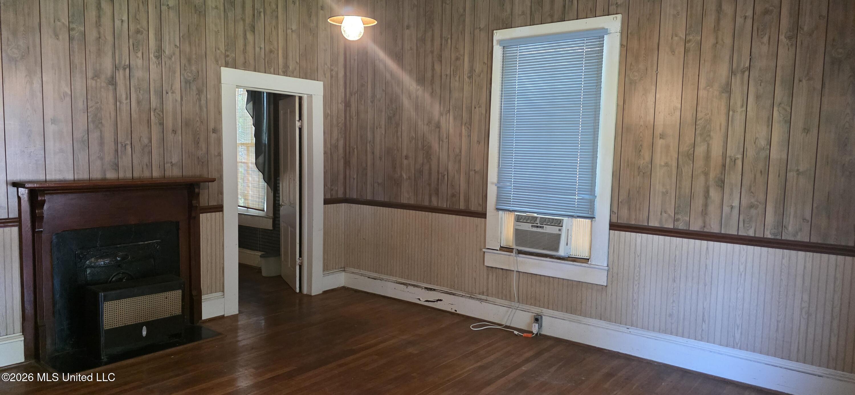 425 Cameron Street Property Photo 49