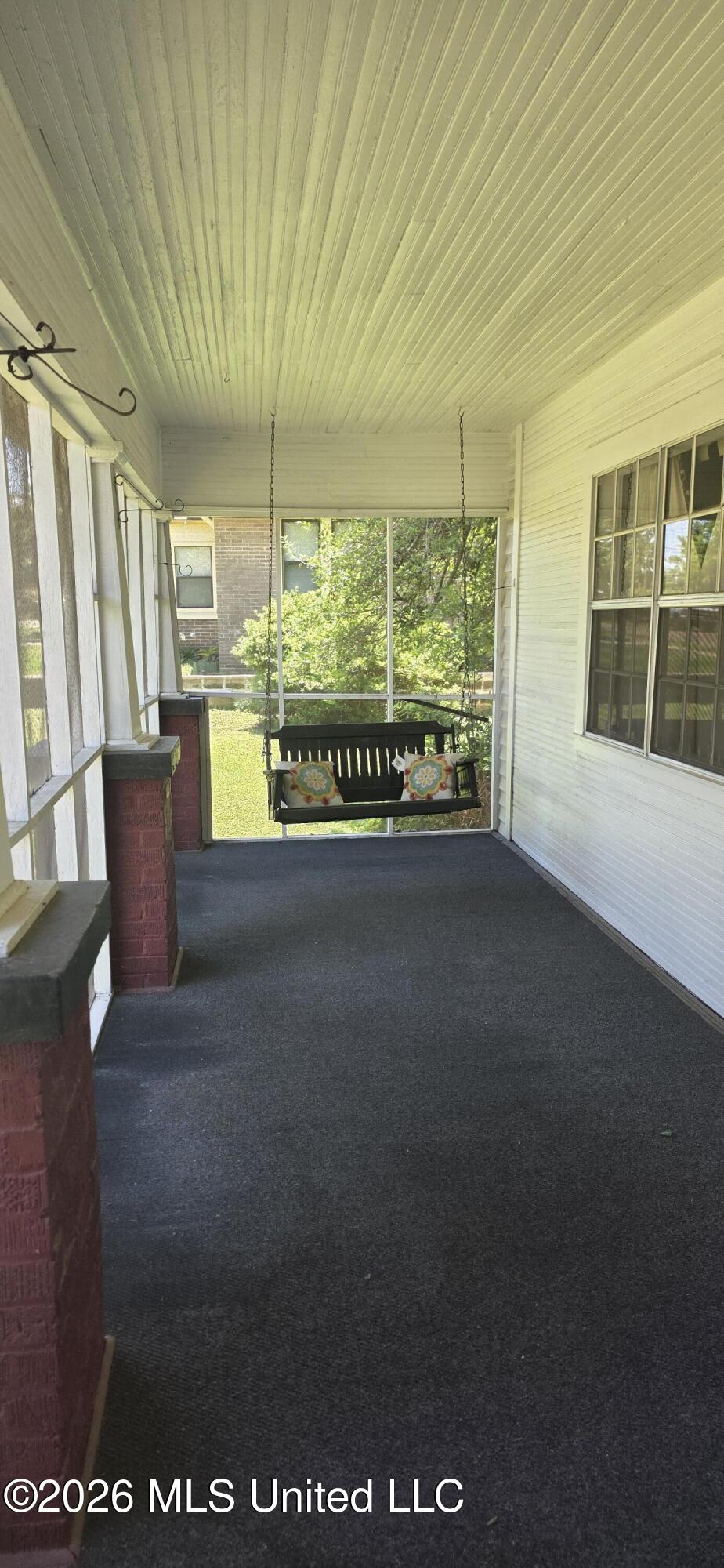 425 Cameron Street Property Photo 54