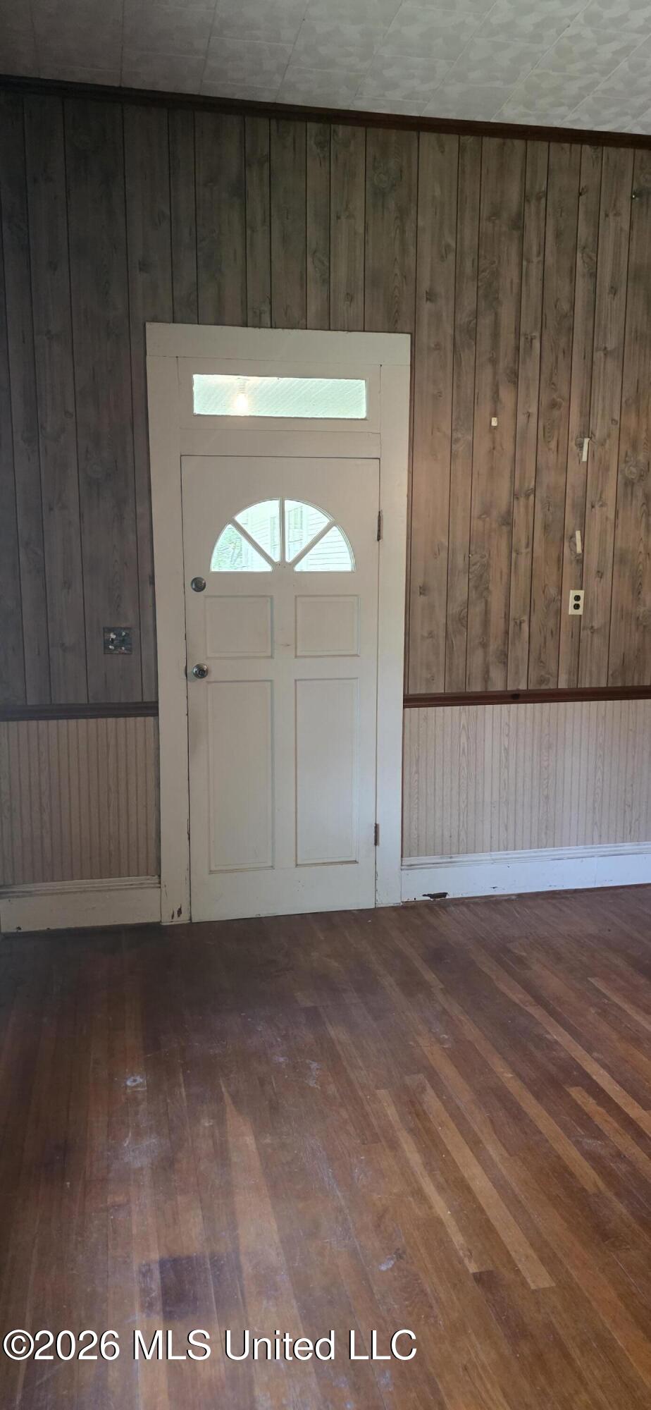 425 Cameron Street Property Photo 56
