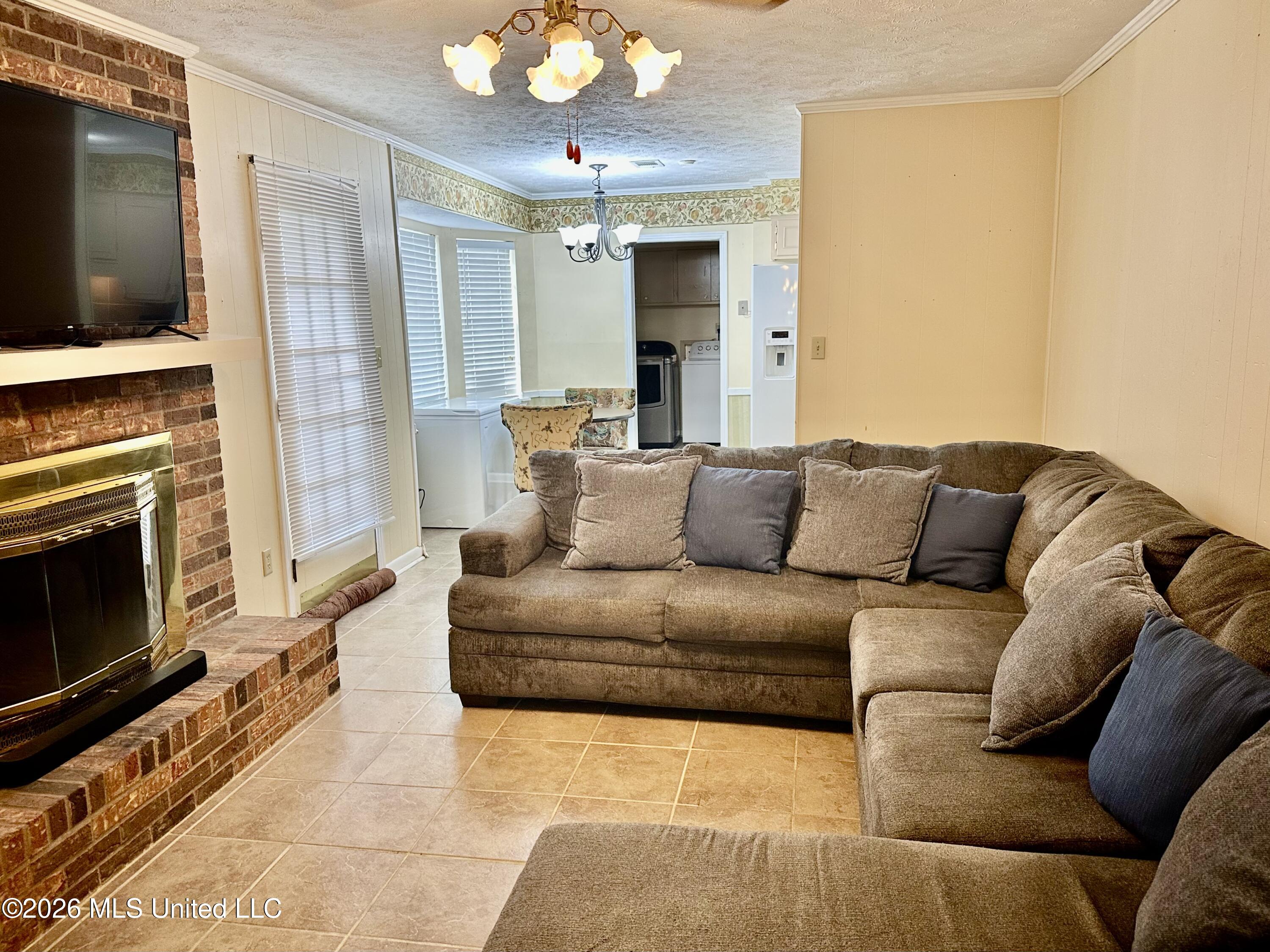 321 Sharon Hills Drive Property Photo 12