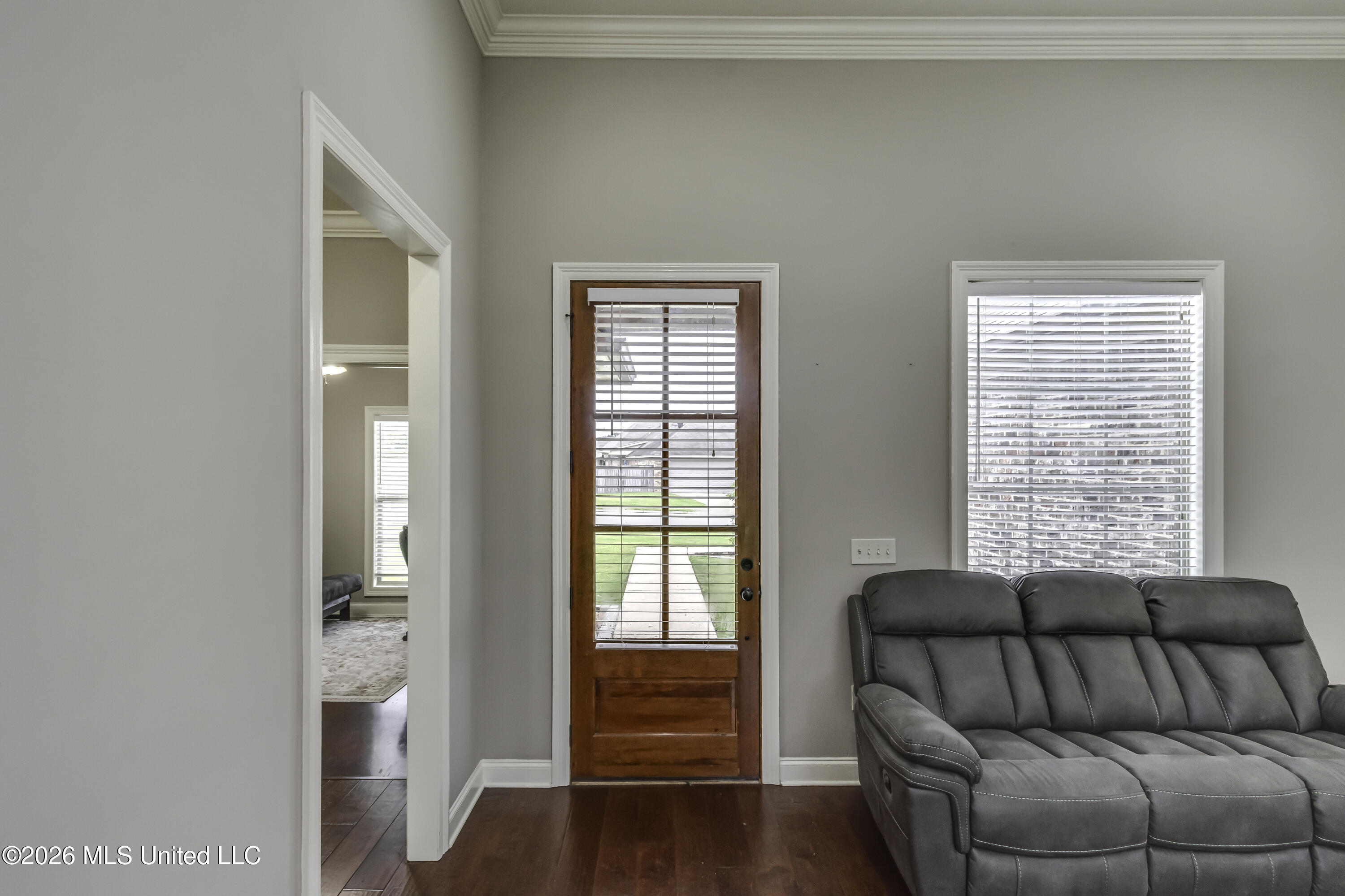 303 Ridge Pointe Drive Property Photo 6
