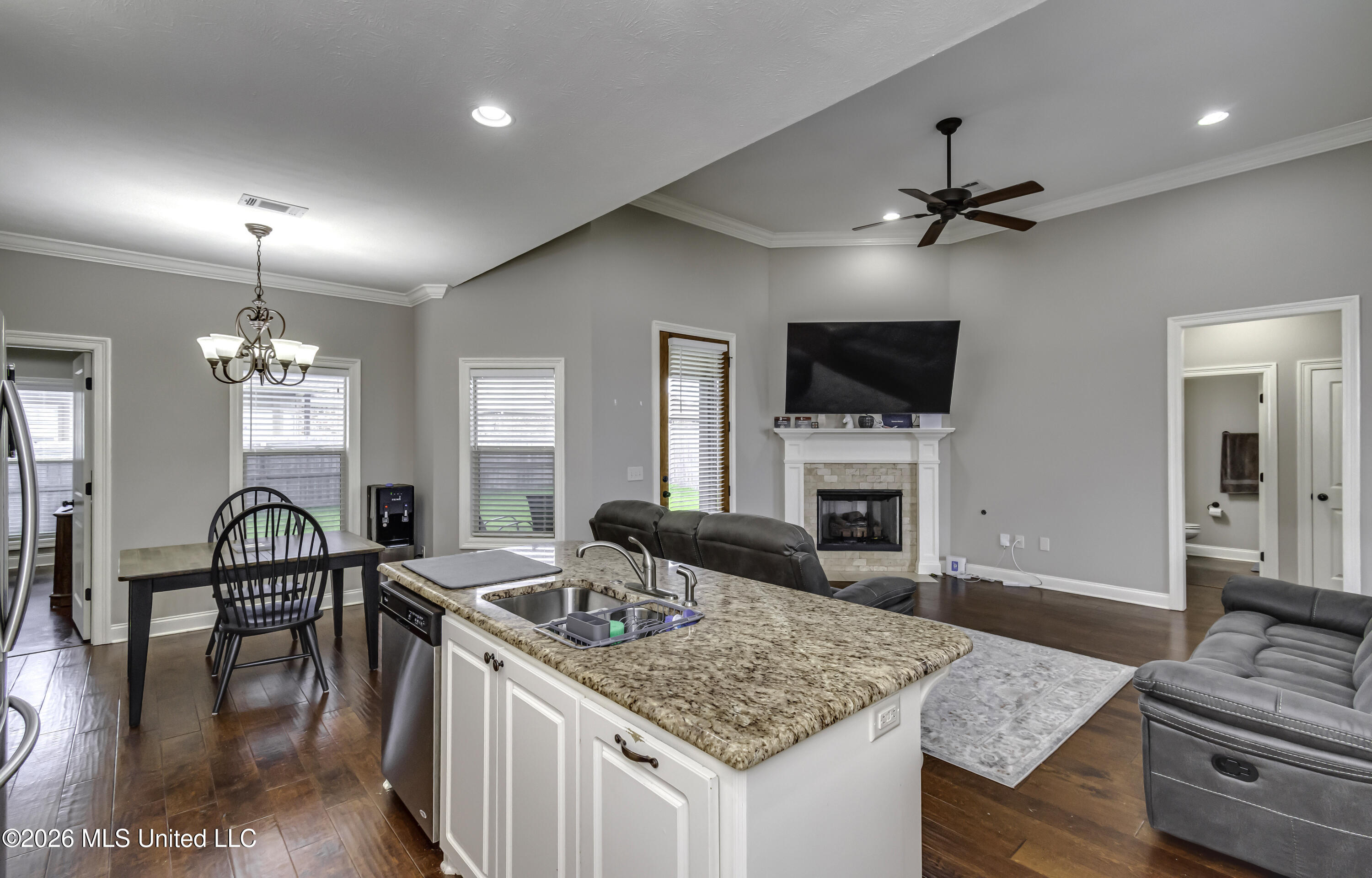 303 Ridge Pointe Drive Property Photo 15
