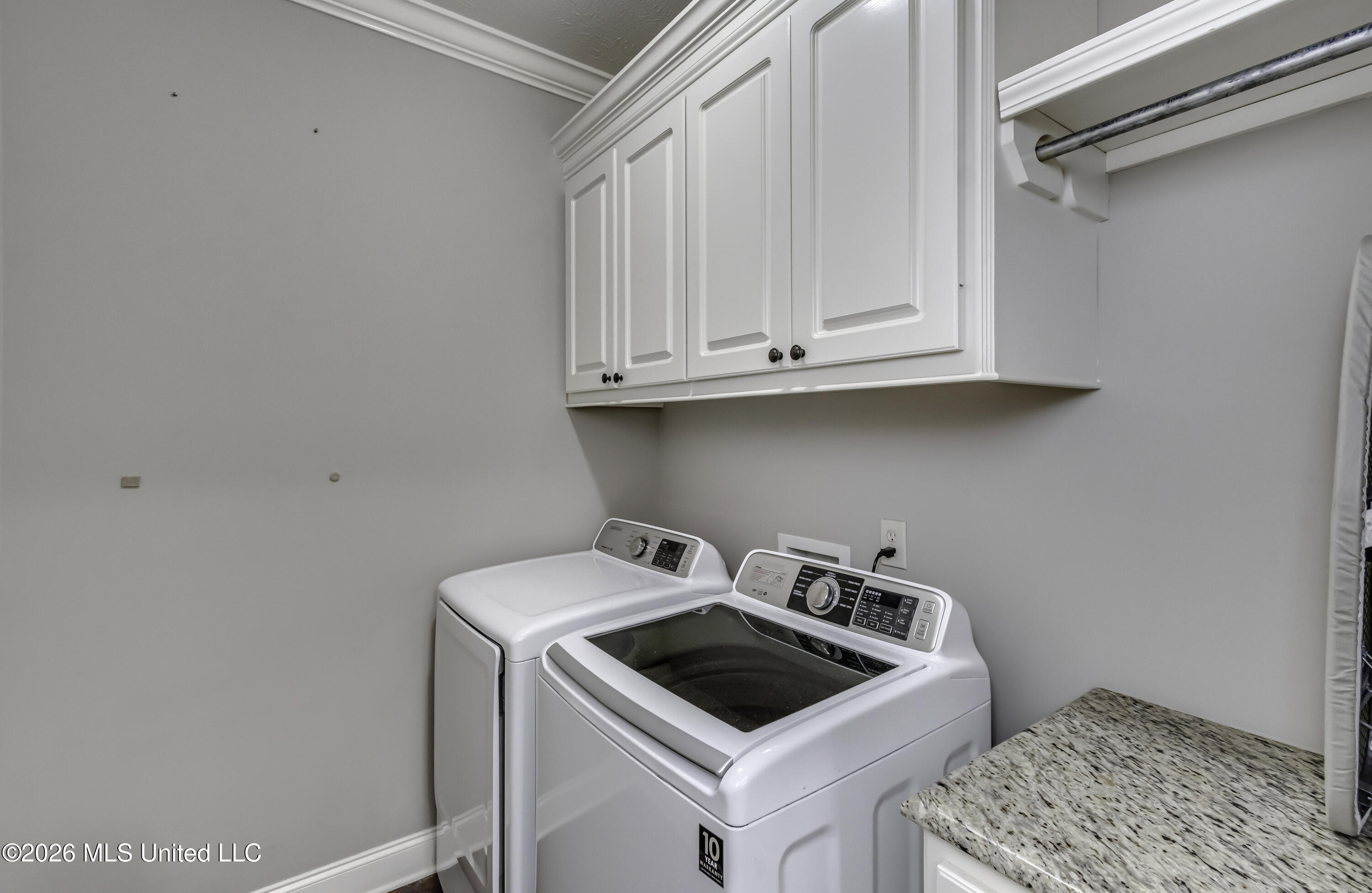 303 Ridge Pointe Drive Property Photo 20