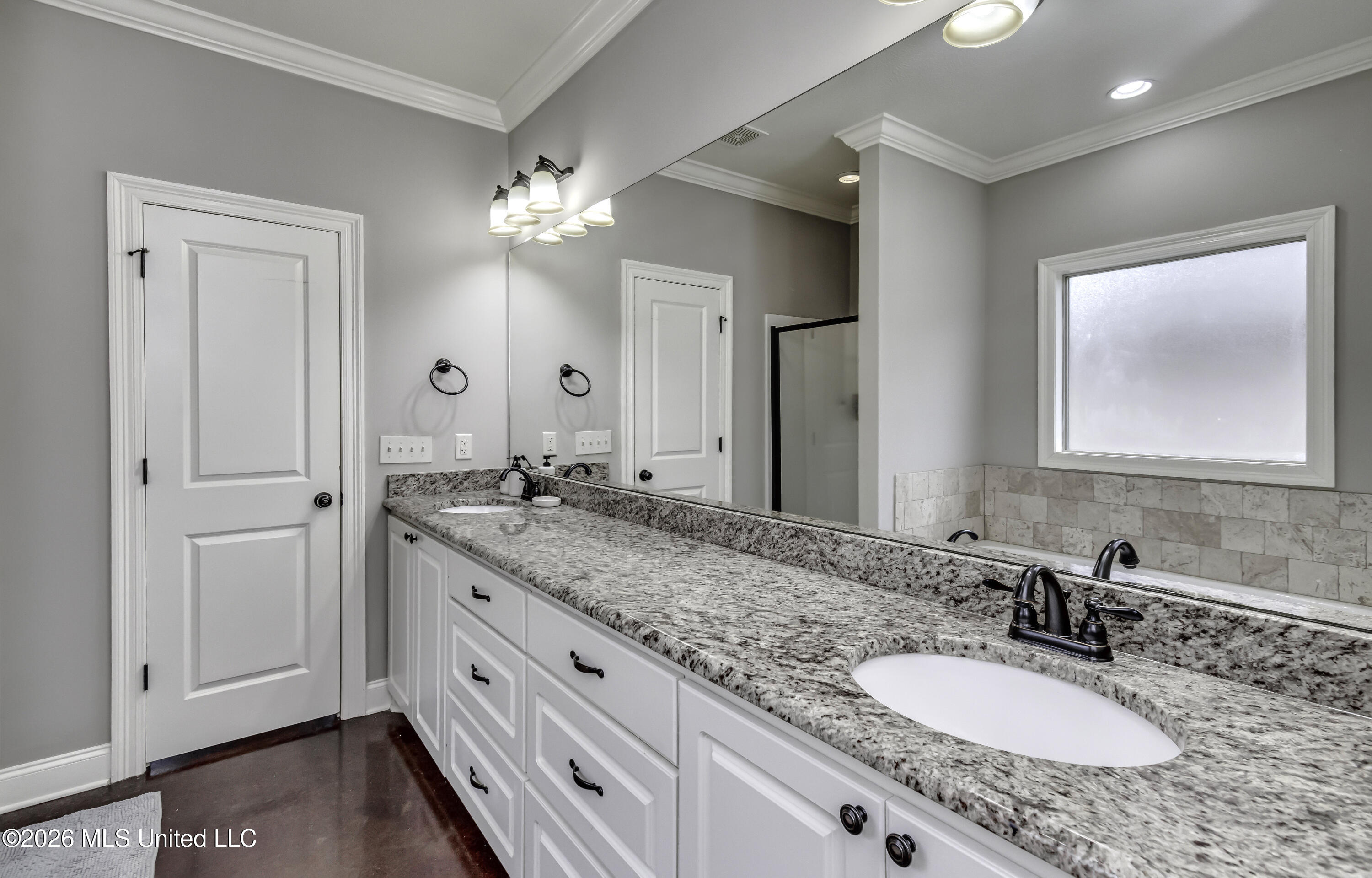 303 Ridge Pointe Drive Property Photo 44