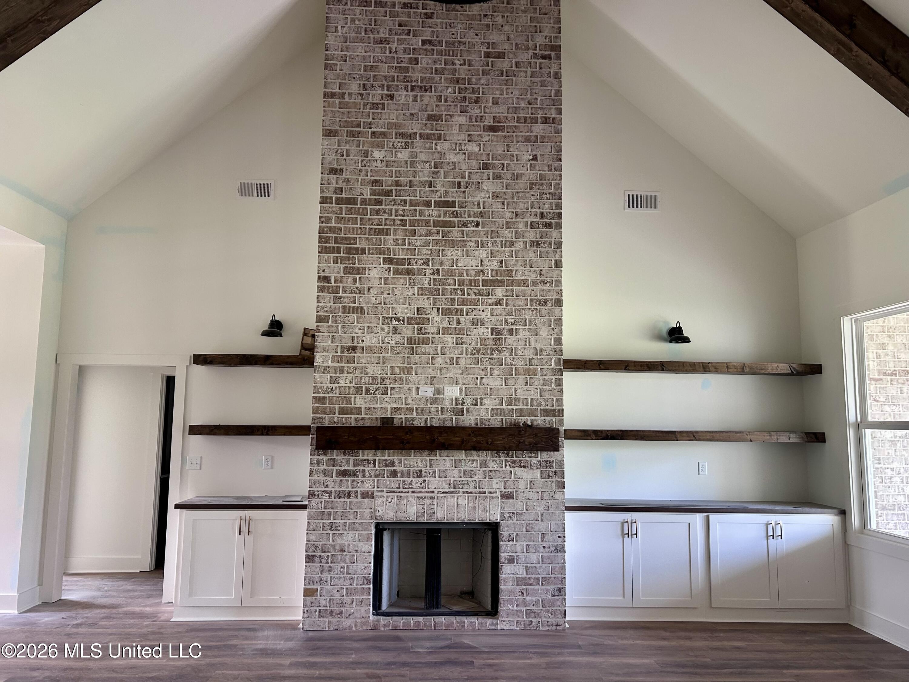 1316 Pebble Cove South Property Photo 2