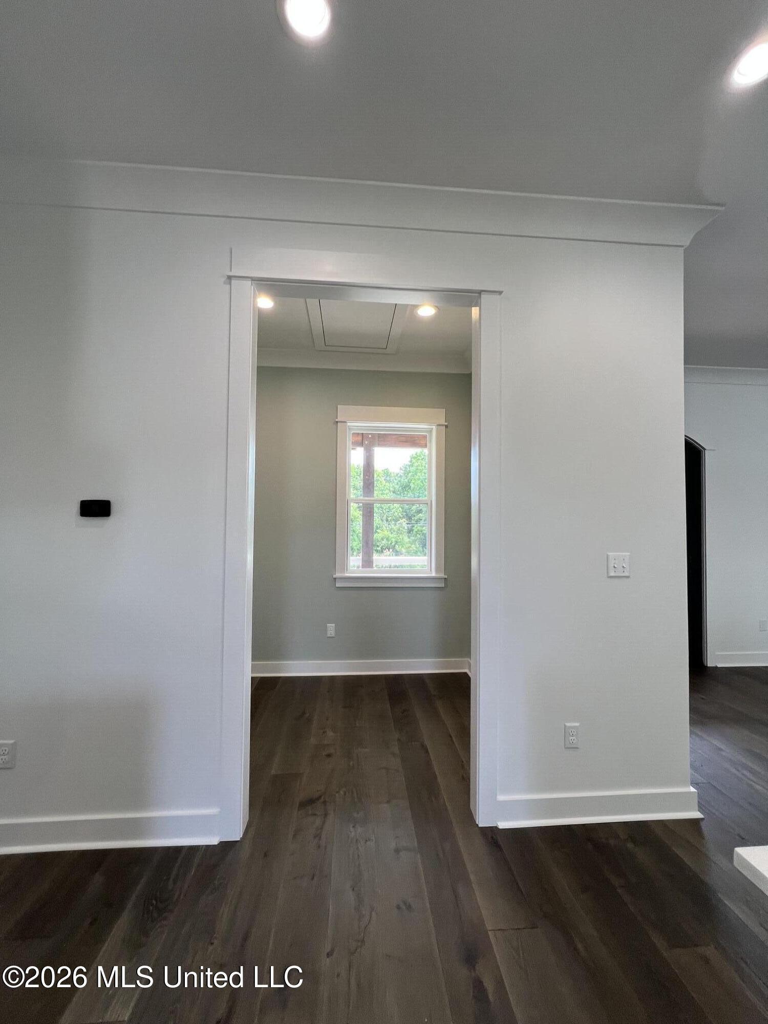 120 Grosvenor Place Property Photo 18