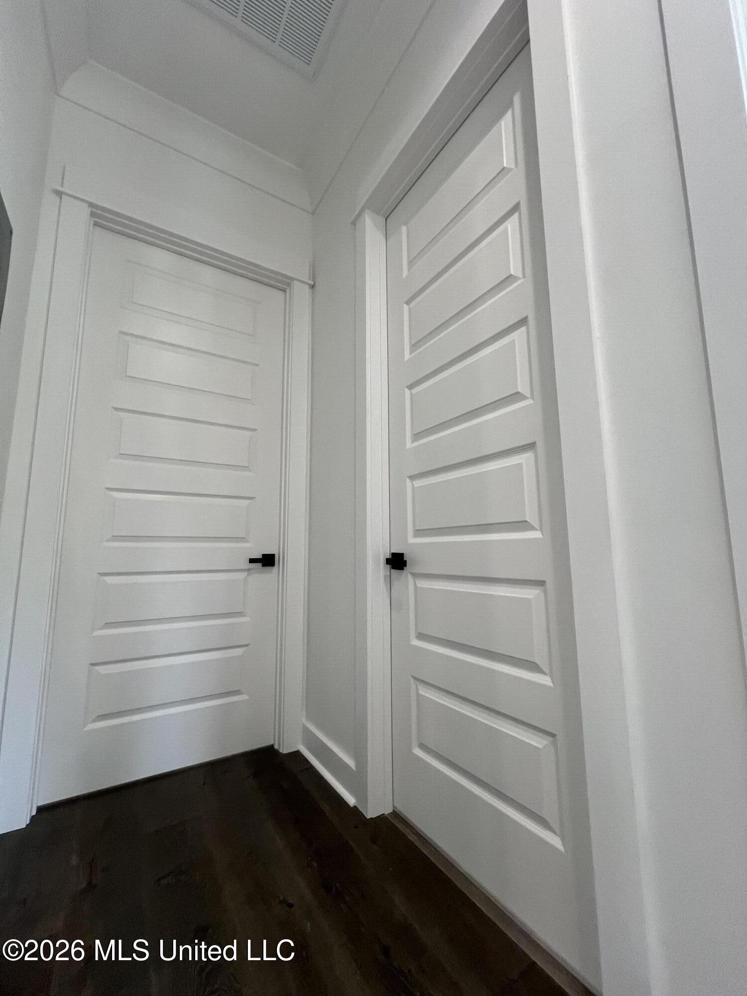 120 Grosvenor Place Property Photo 37