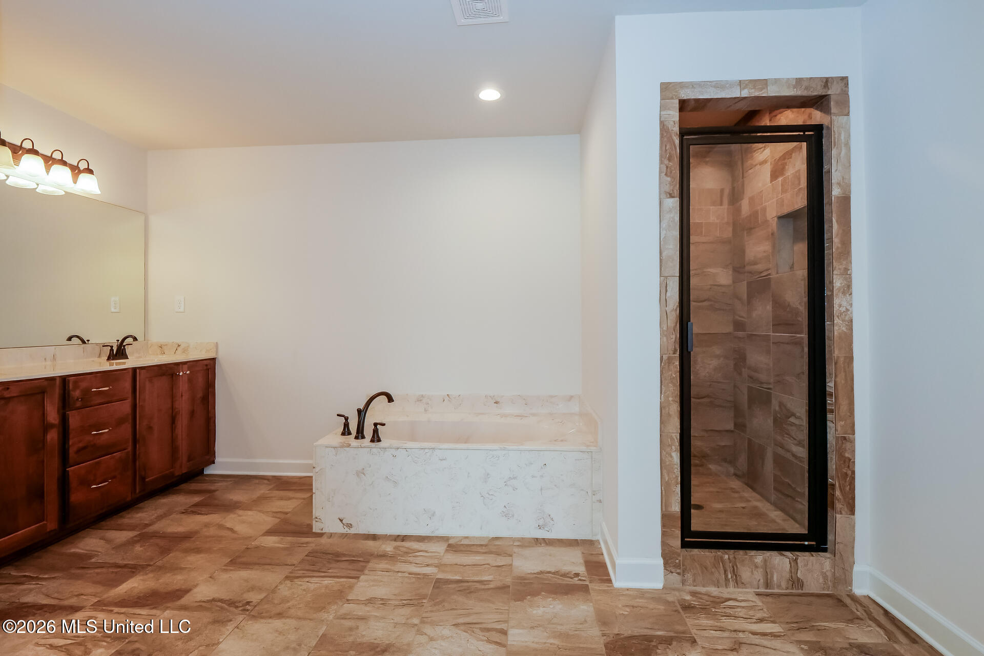 1225 Mcmillan Road Property Photo 8