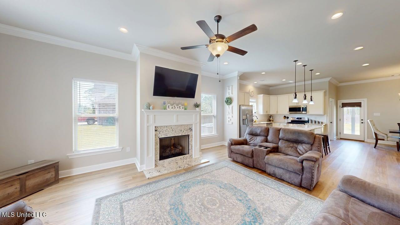 12023 Michael Grace Drive Property Photo 6