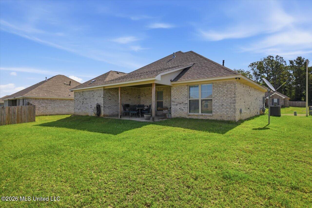 244 Hemingway Circle Property Photo 32