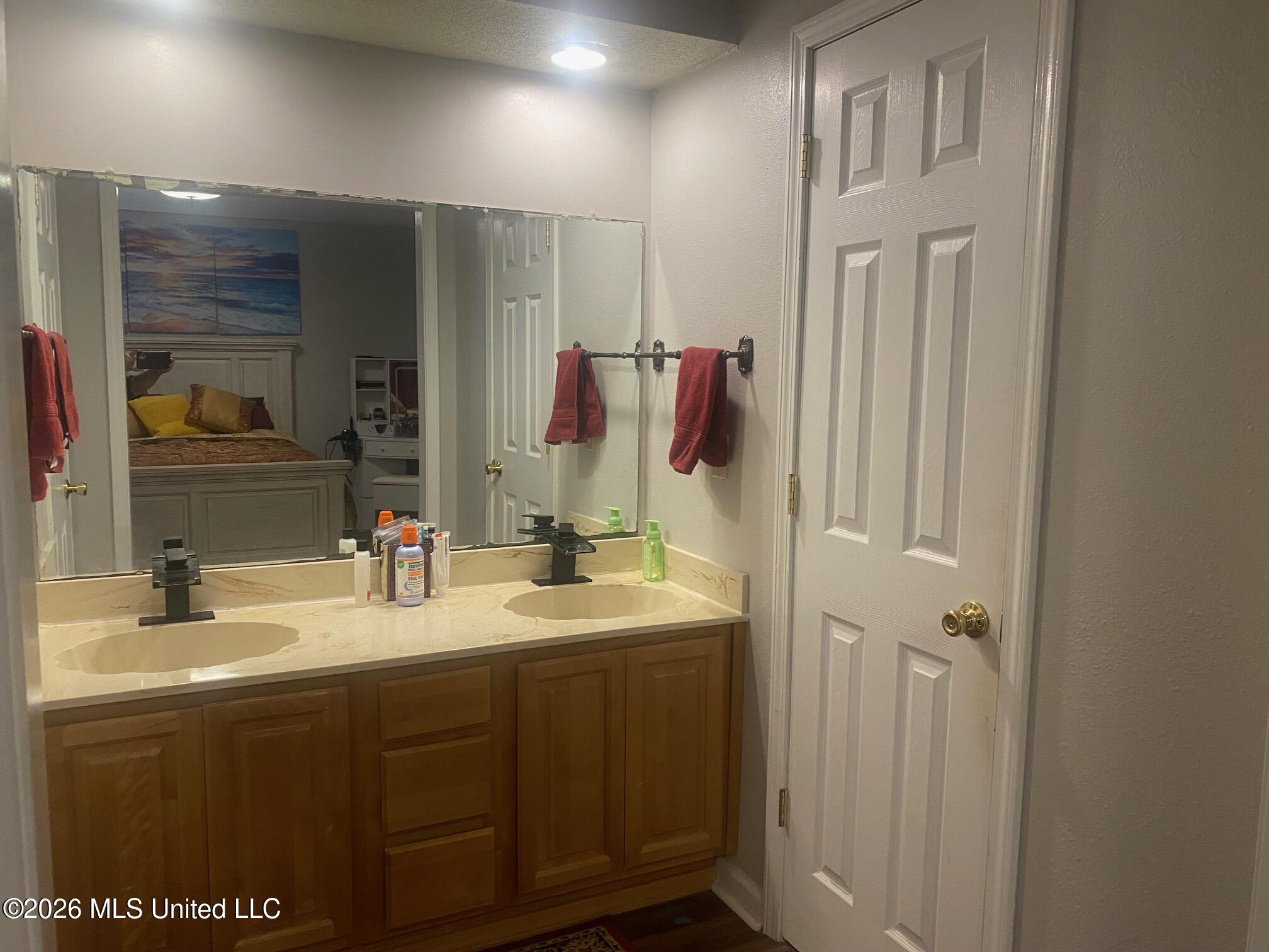 63737 N Diamondhead Drive Property Photo 12