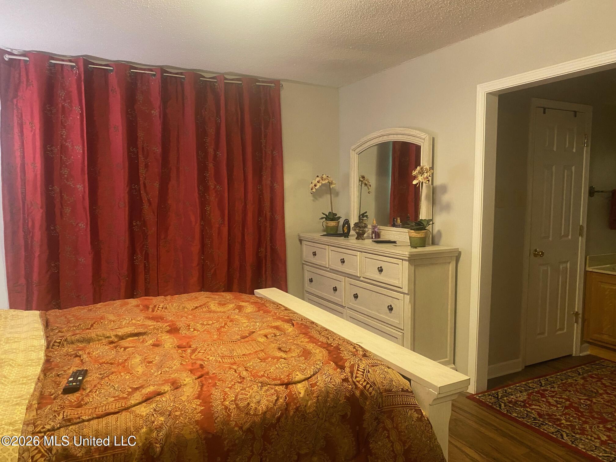 63737 N Diamondhead Drive Property Photo 13