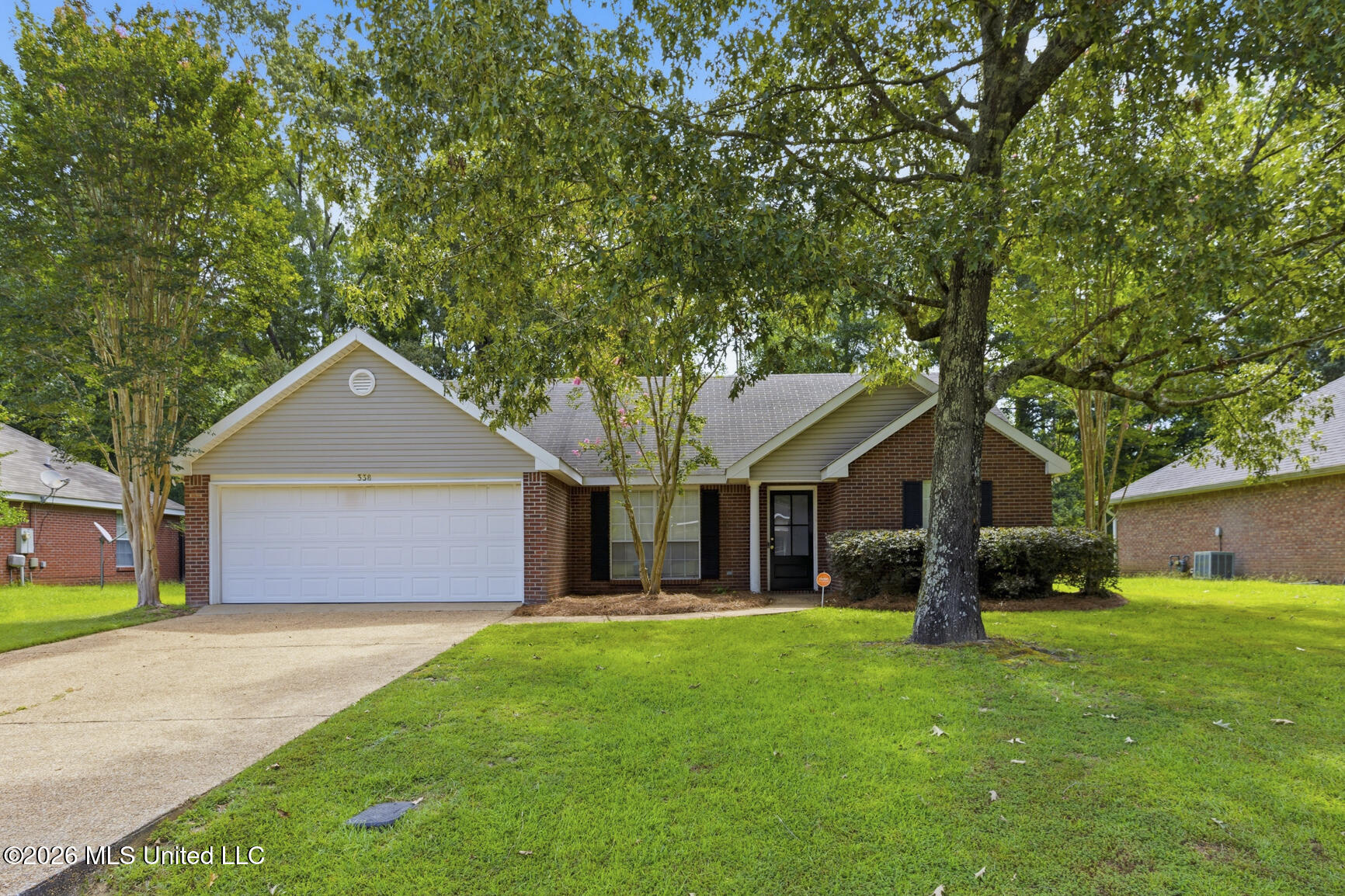 338 Willow Bay Drive Property Photo 1