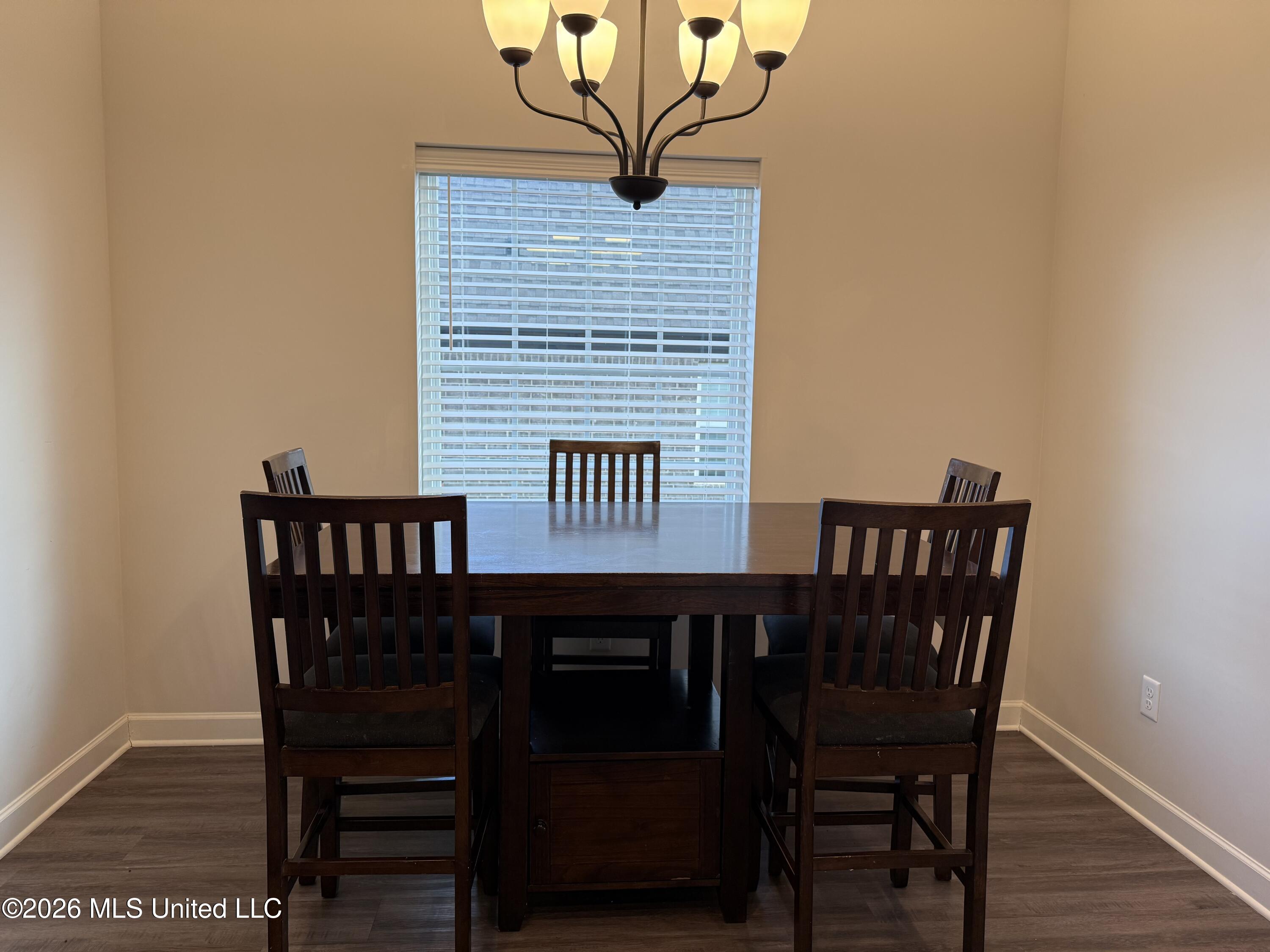 8616 Hayes Drive Property Photo 4