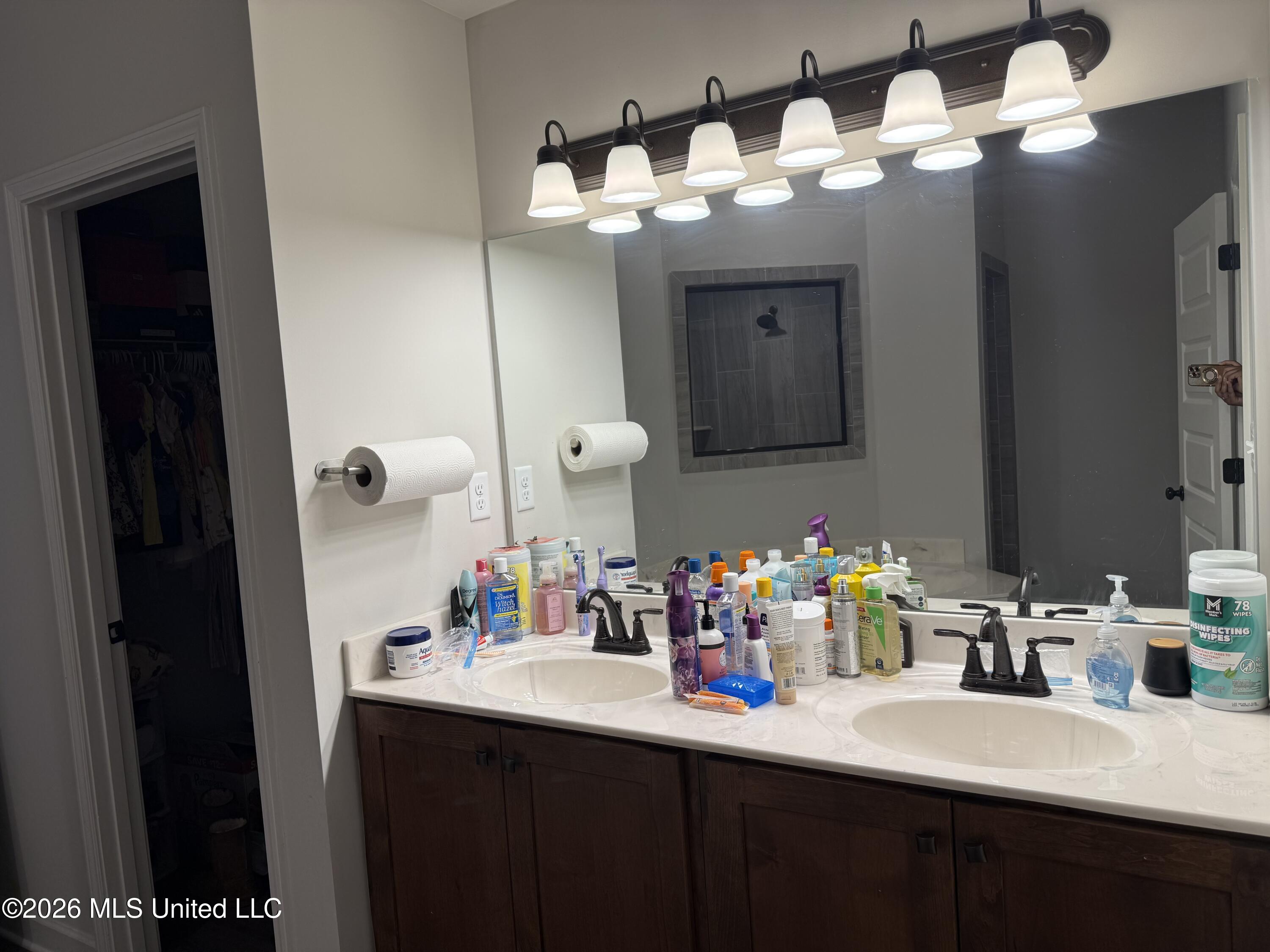 8616 Hayes Drive Property Photo 8