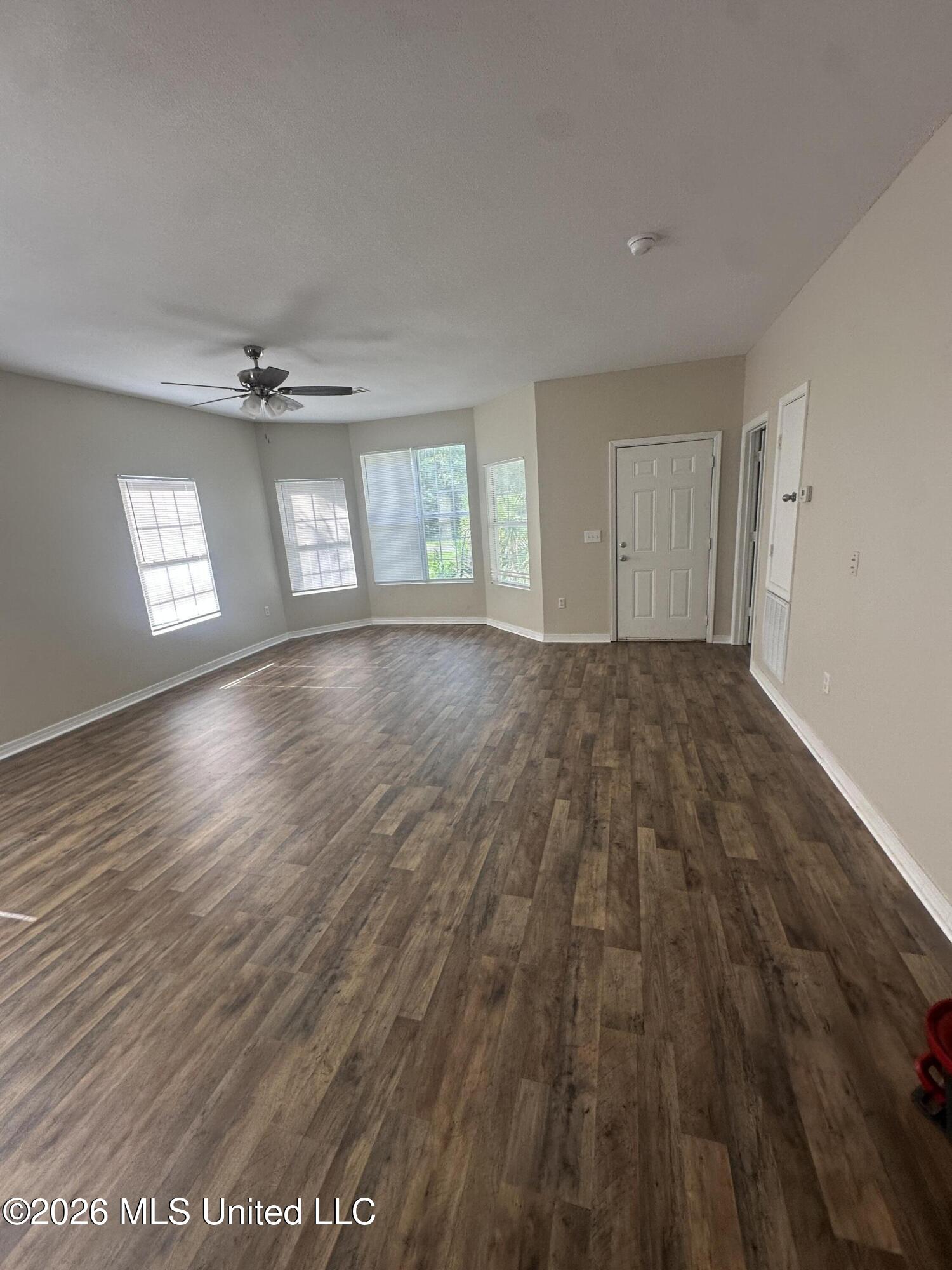 6024 E Oktibbeha Street Property Photo 2
