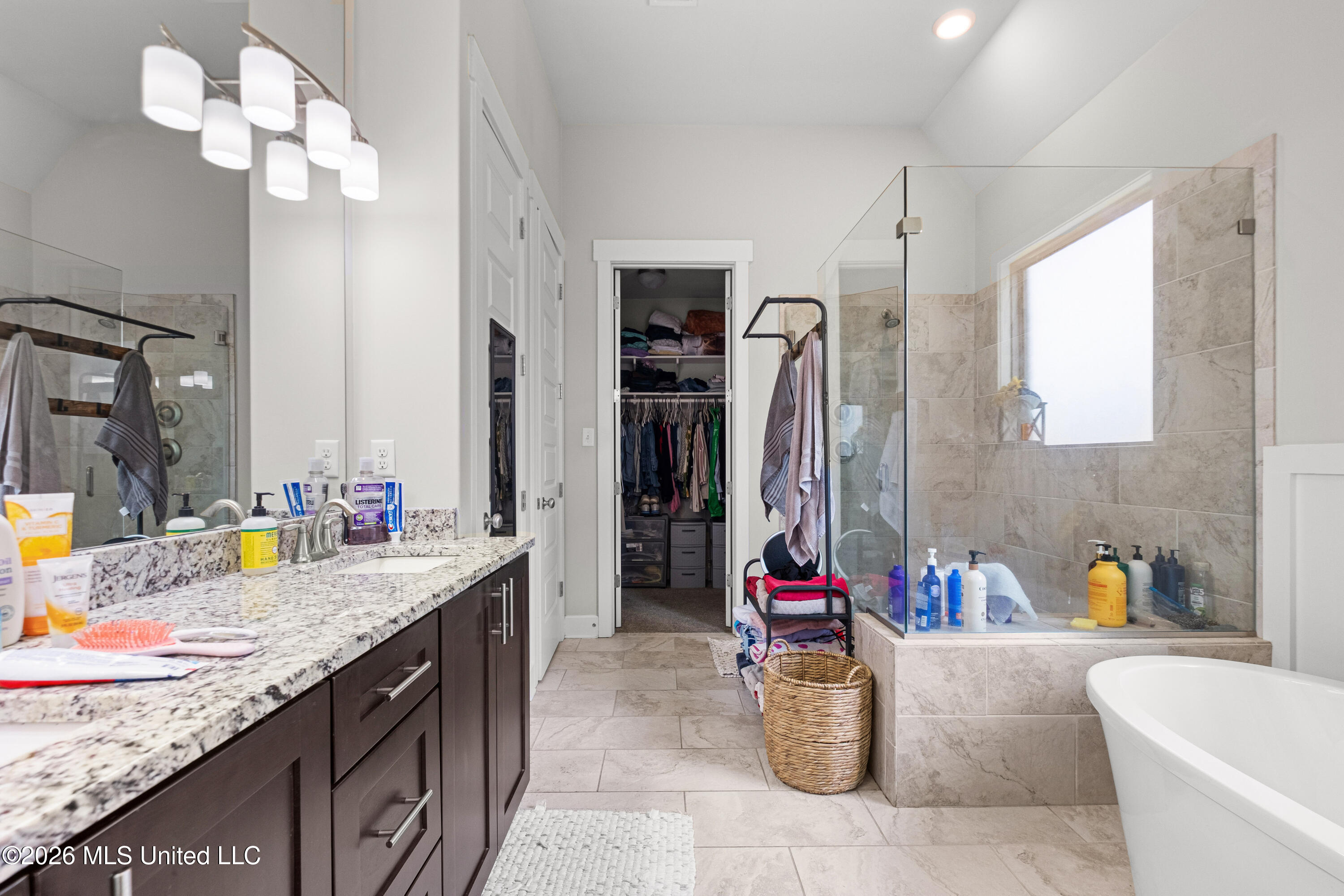 7296 Fulton Square Drive Property Photo 17