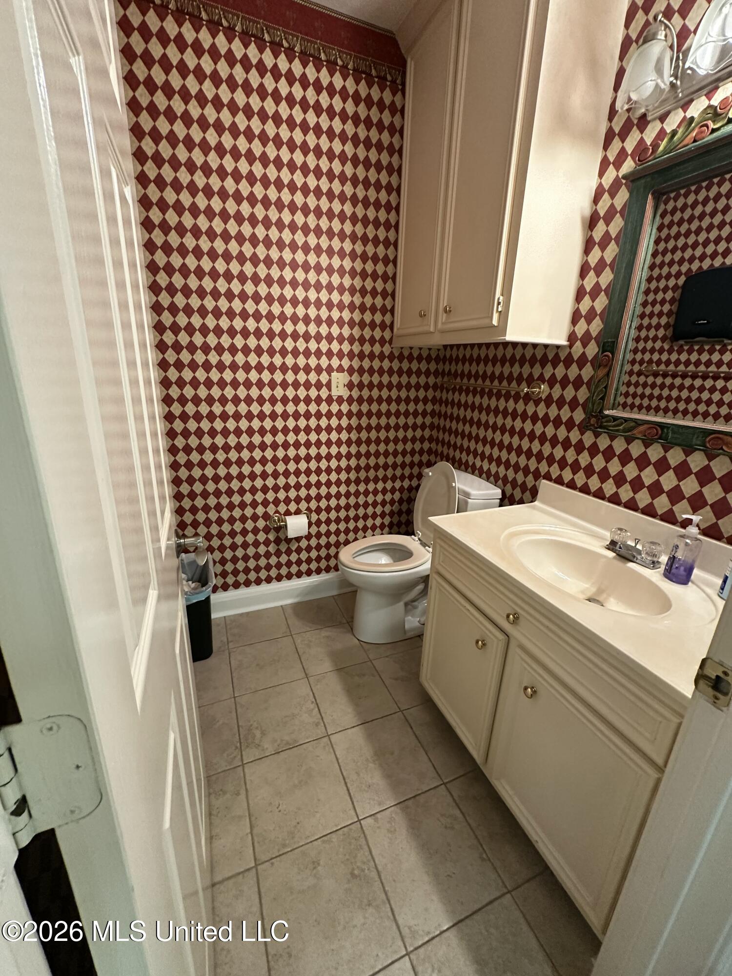 1911 Dunbarton Drive Property Photo 7