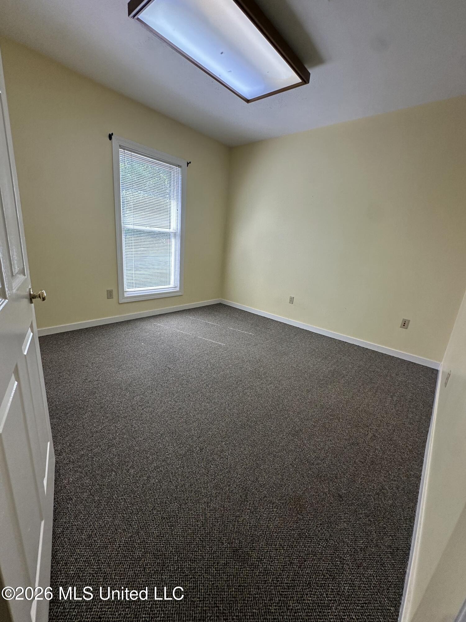 1911 Dunbarton Drive Property Photo 16