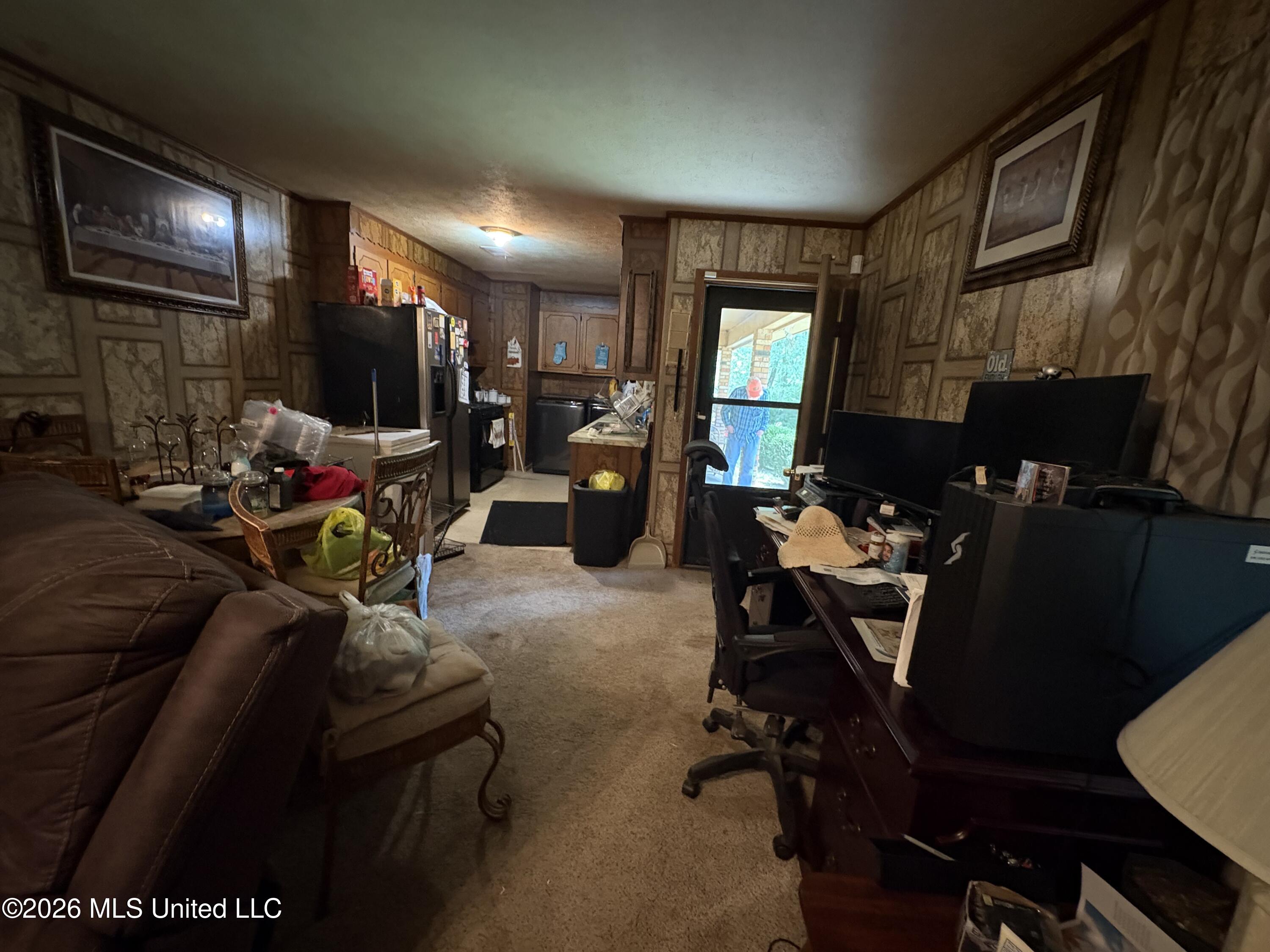129 Woodard Street Property Photo 6