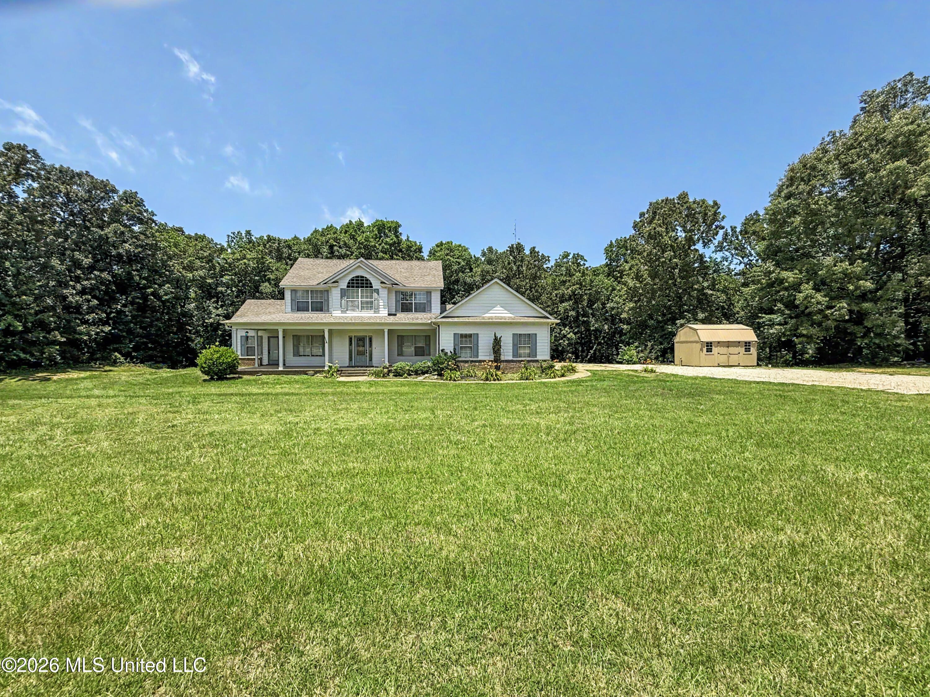 7632 Holly Springs Road Property Photo 2