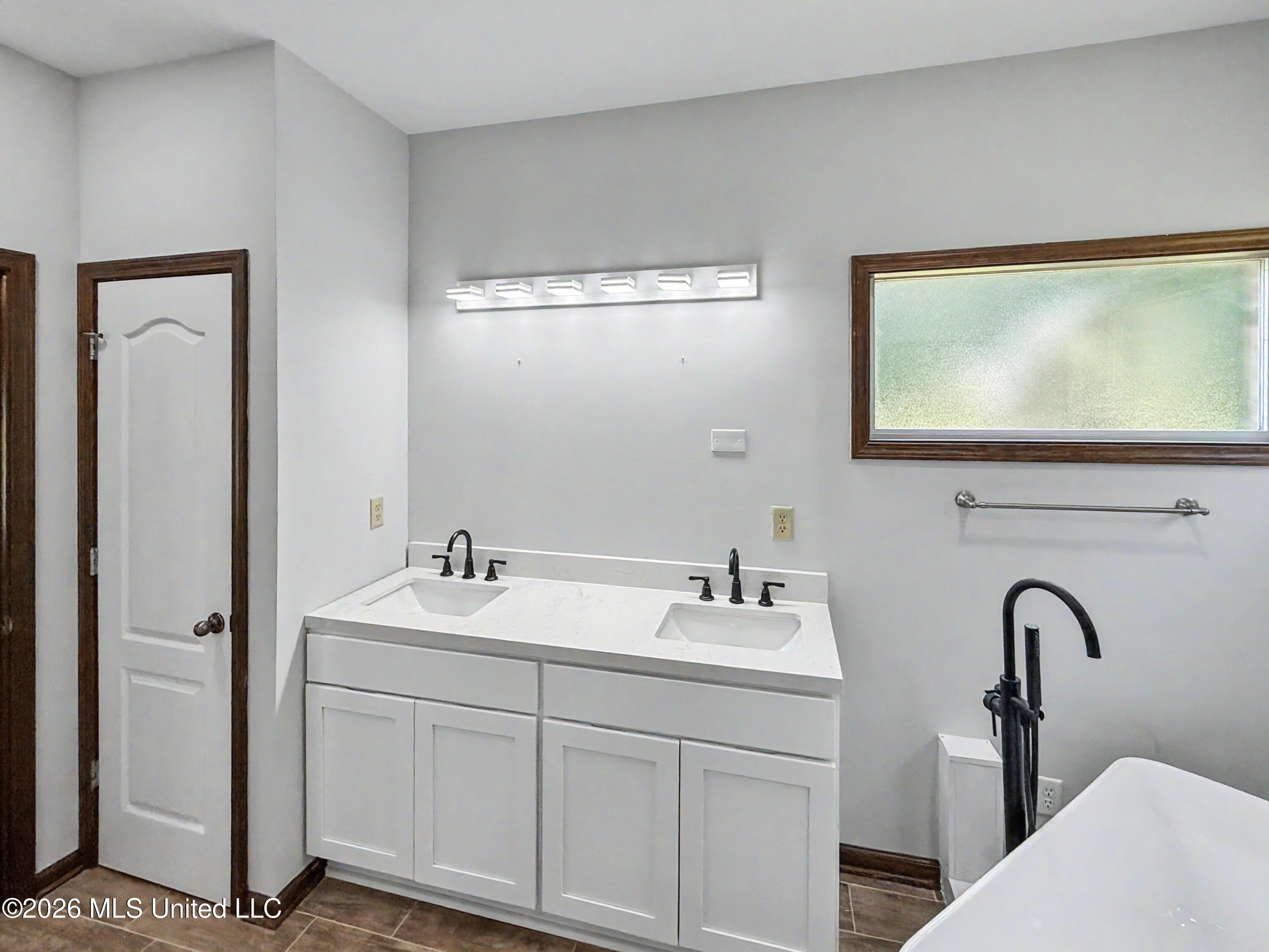7632 Holly Springs Road Property Photo 16