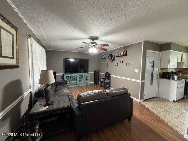 388 Ozona Road Property Photo 6