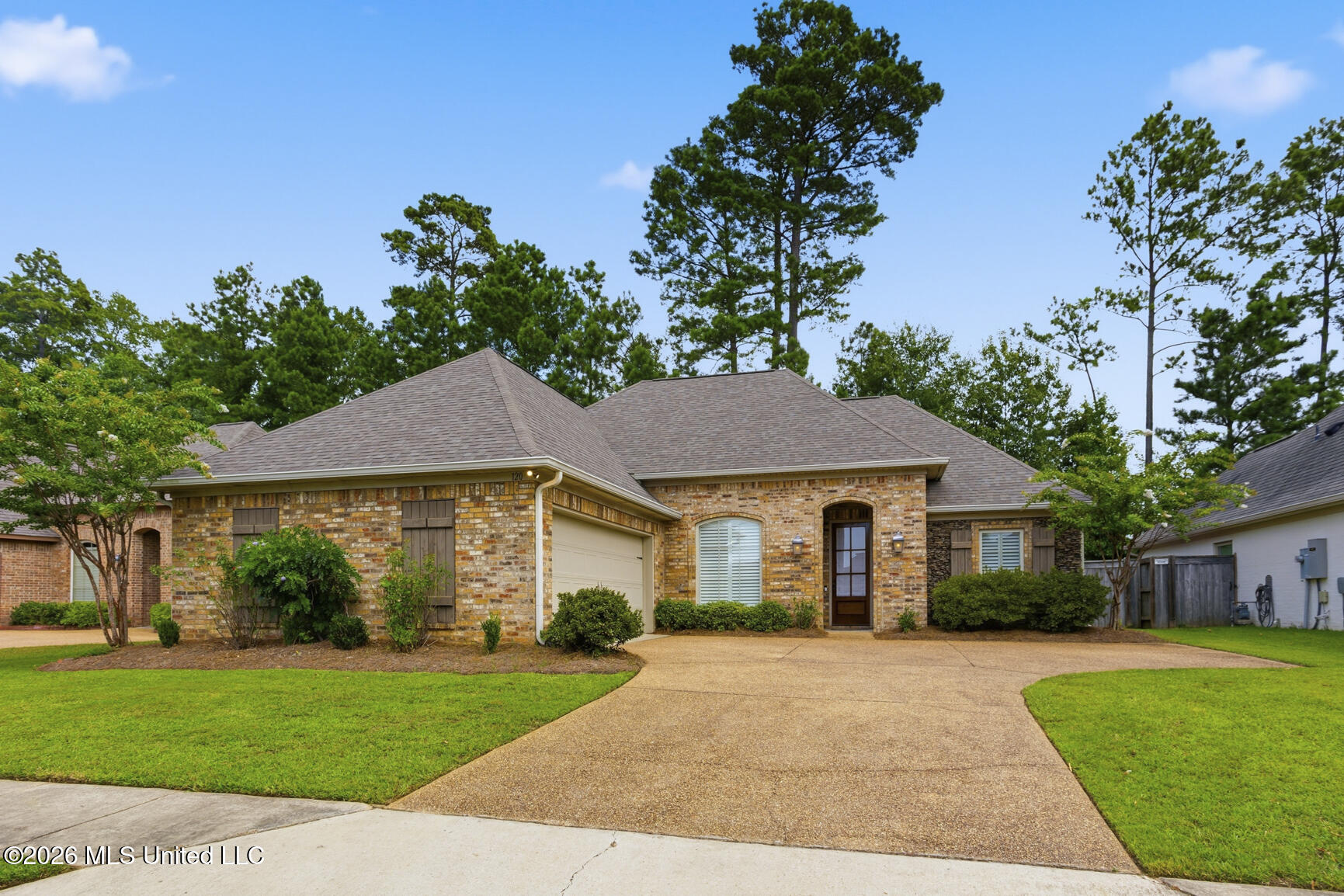 120 Provonce Park Property Photo 1