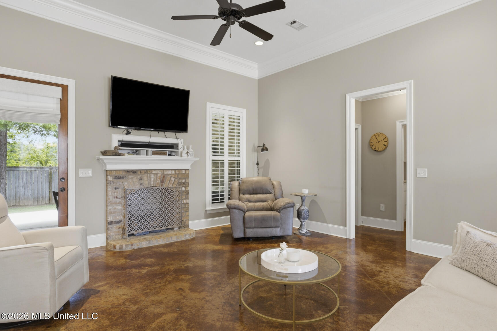 120 Provonce Park Property Photo 5