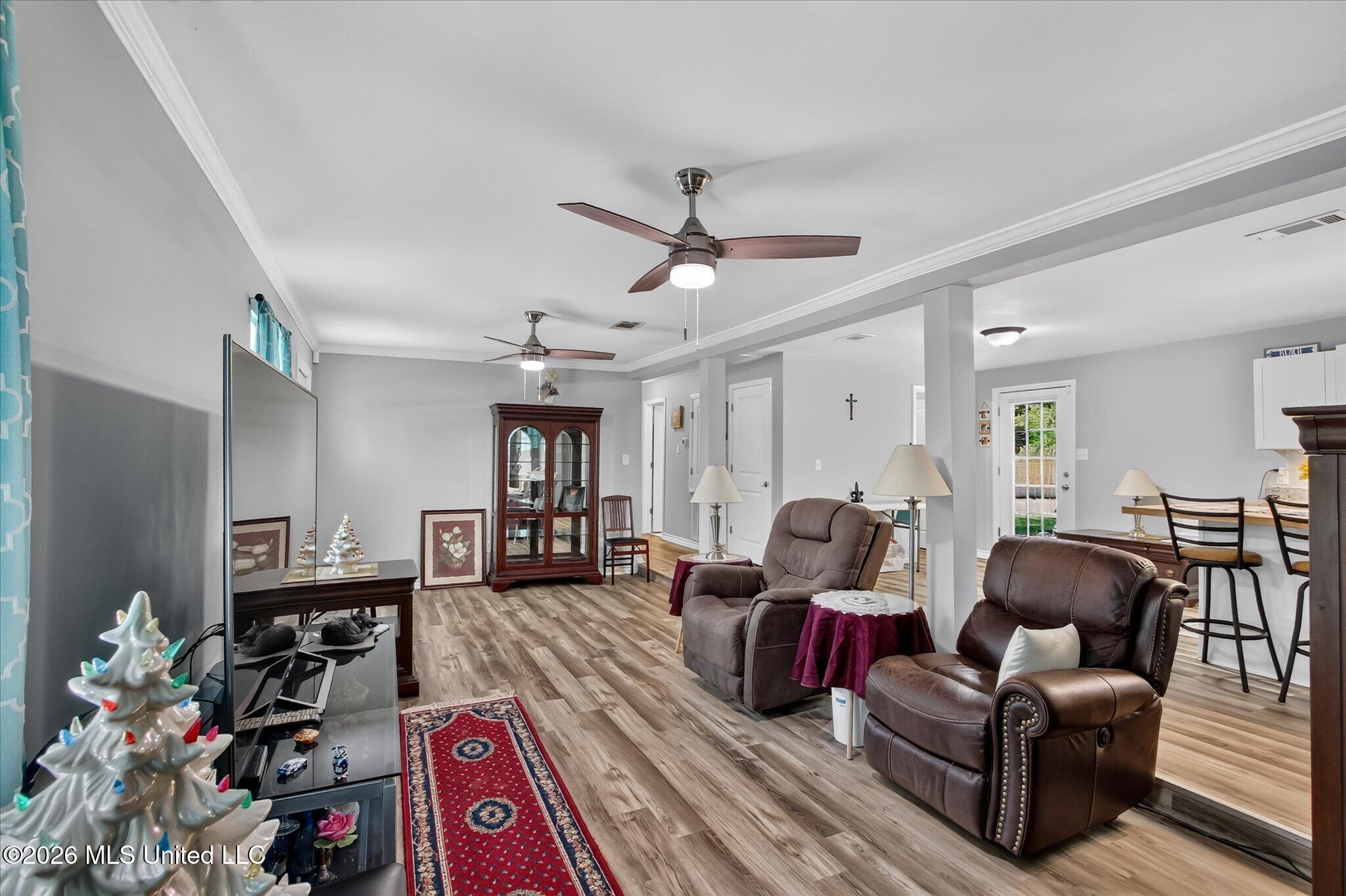 259 Trout Street Property Photo 8