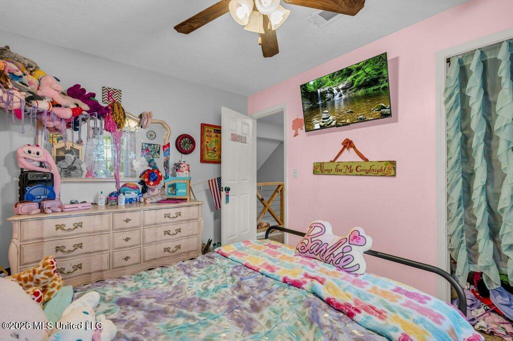 108 Countryside Lane Property Photo 24