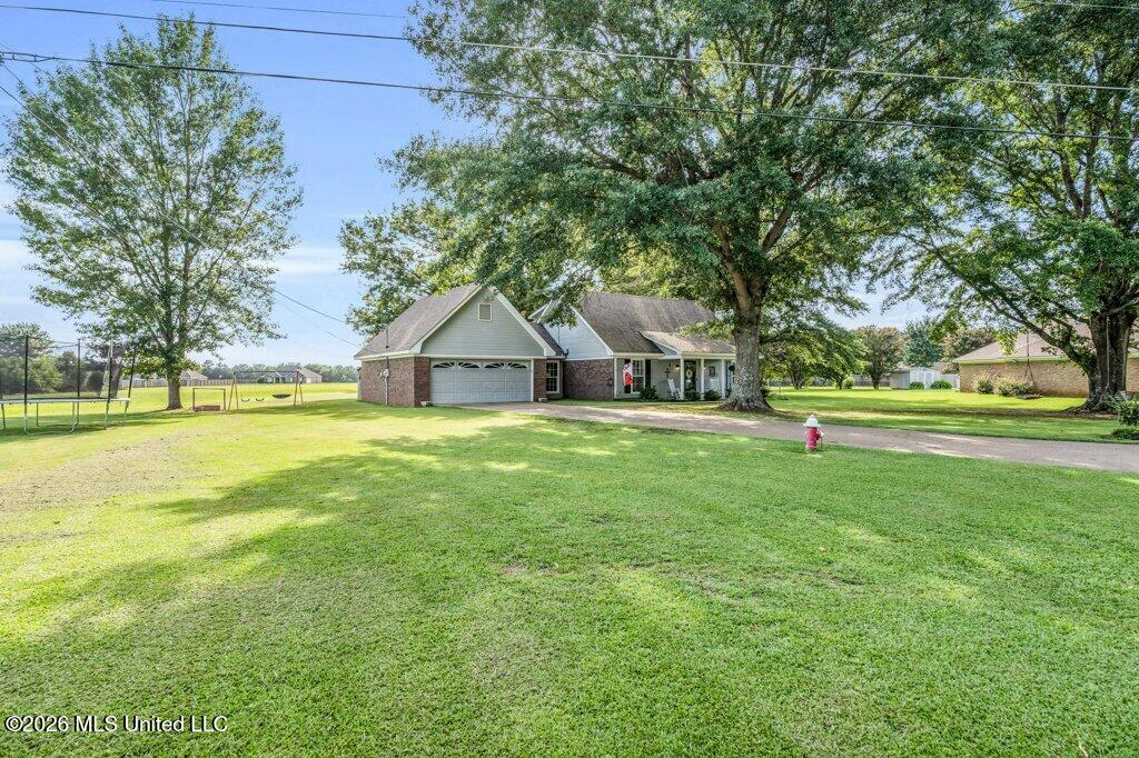 108 Countryside Lane Property Photo 34