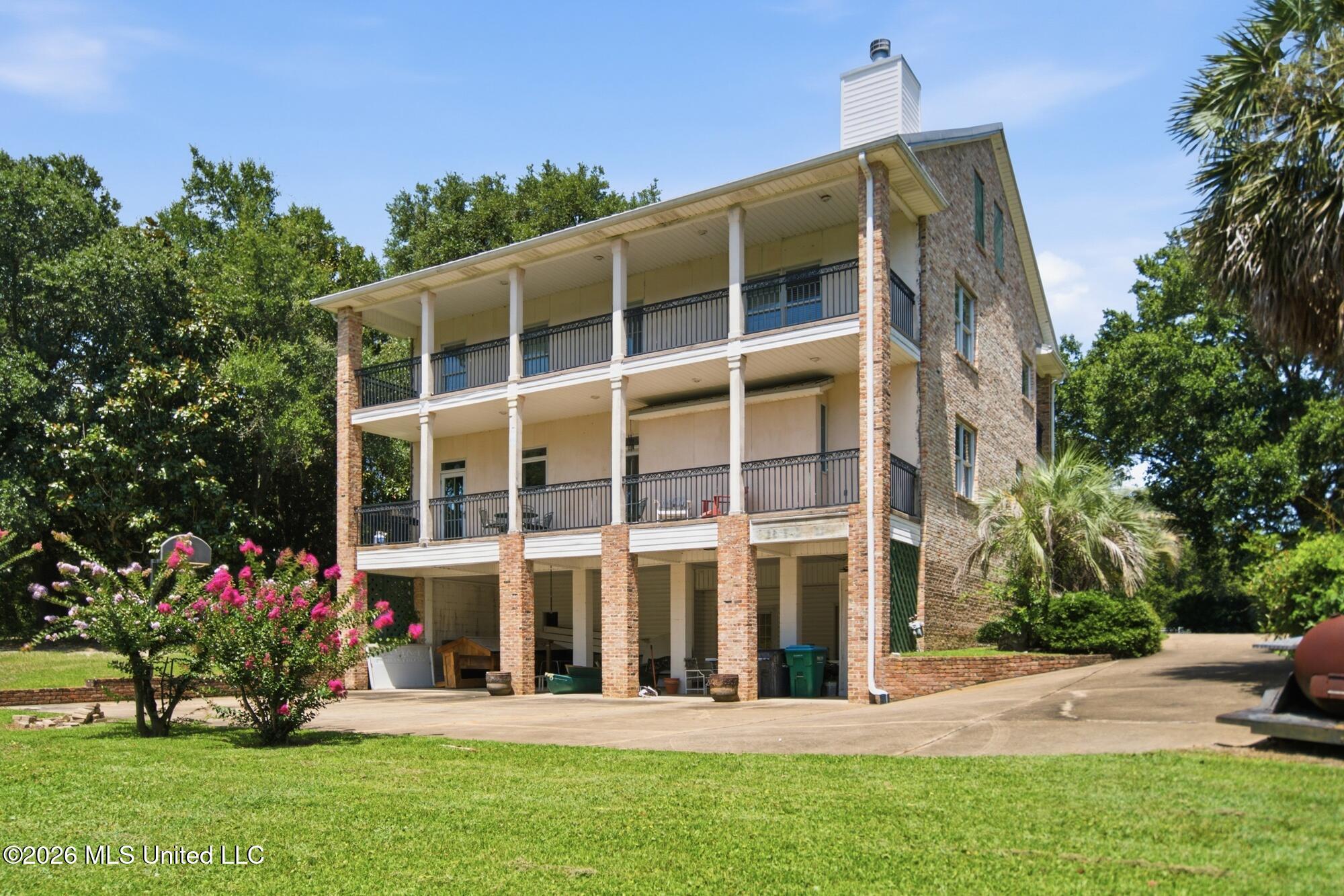 1409 Ladnier Road Property Photo 2
