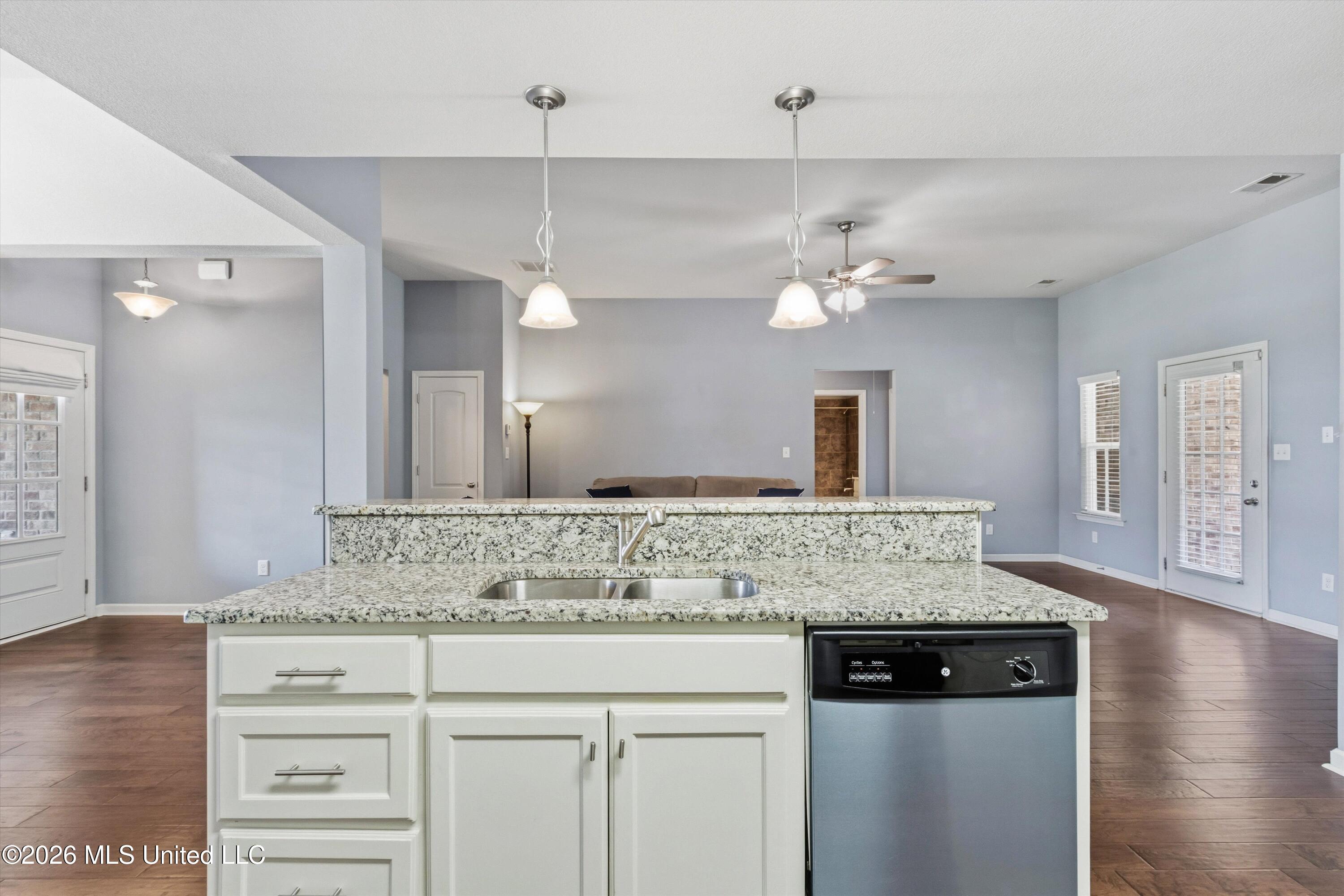 5166 Ashdown Place Property Photo 10