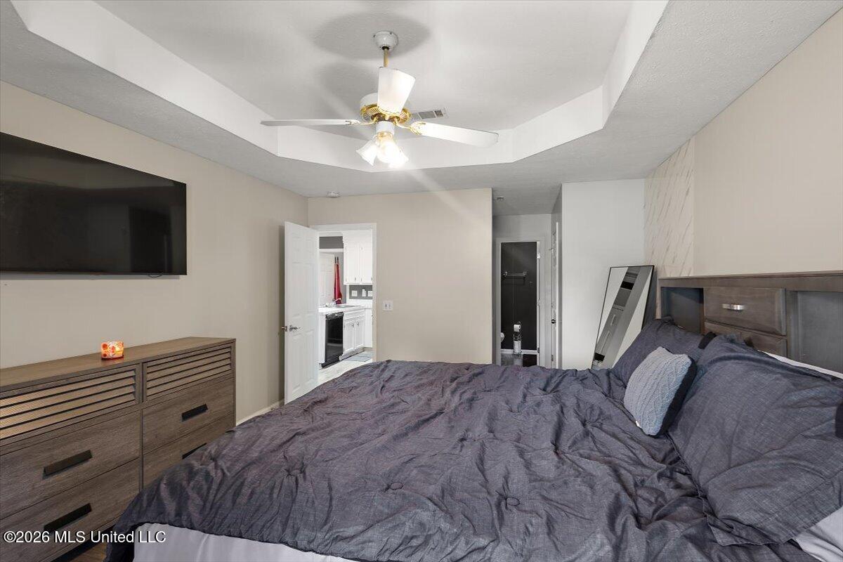 400 Riverbend Drive Property Photo 10
