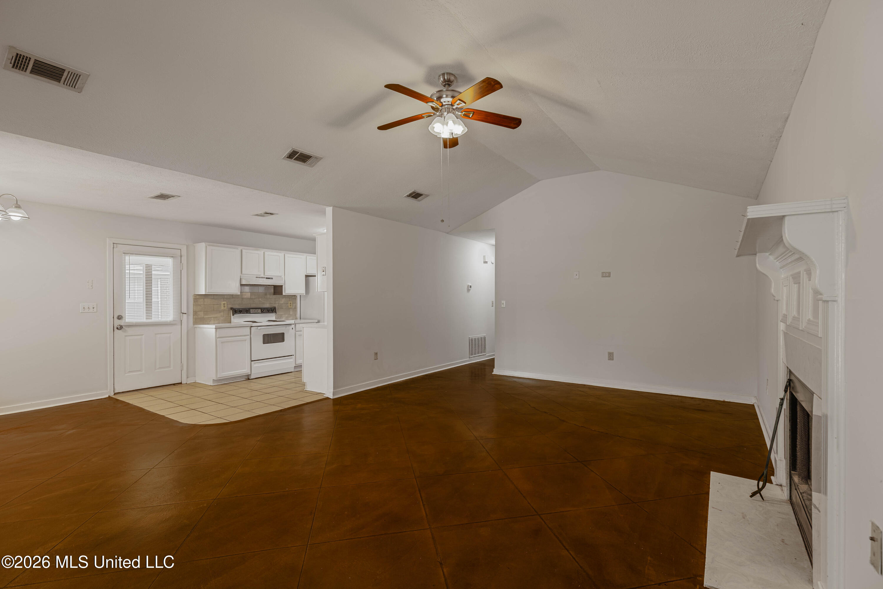1212 Barnett Bend Circle Property Photo 6