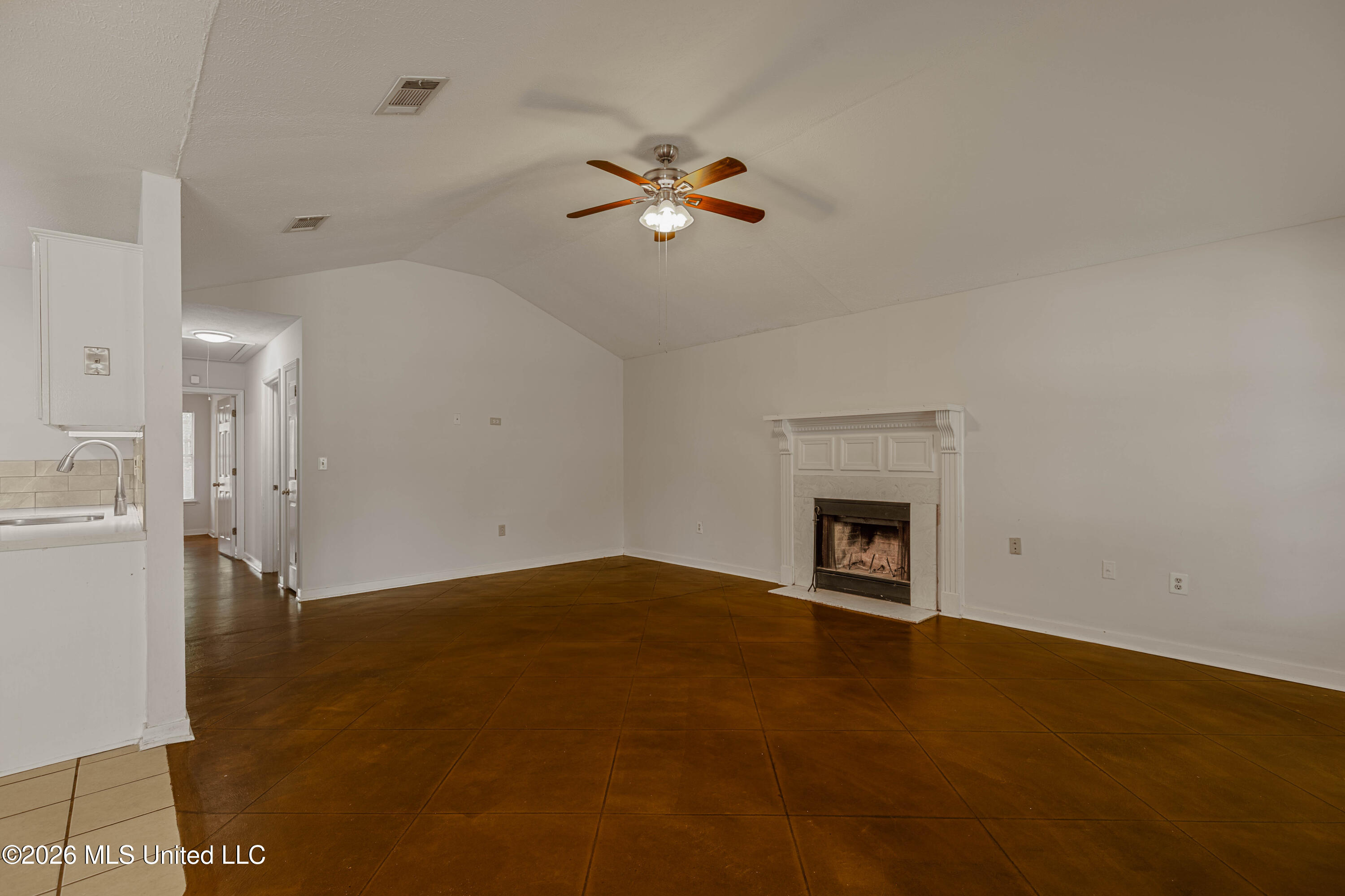 1212 Barnett Bend Circle Property Photo 7