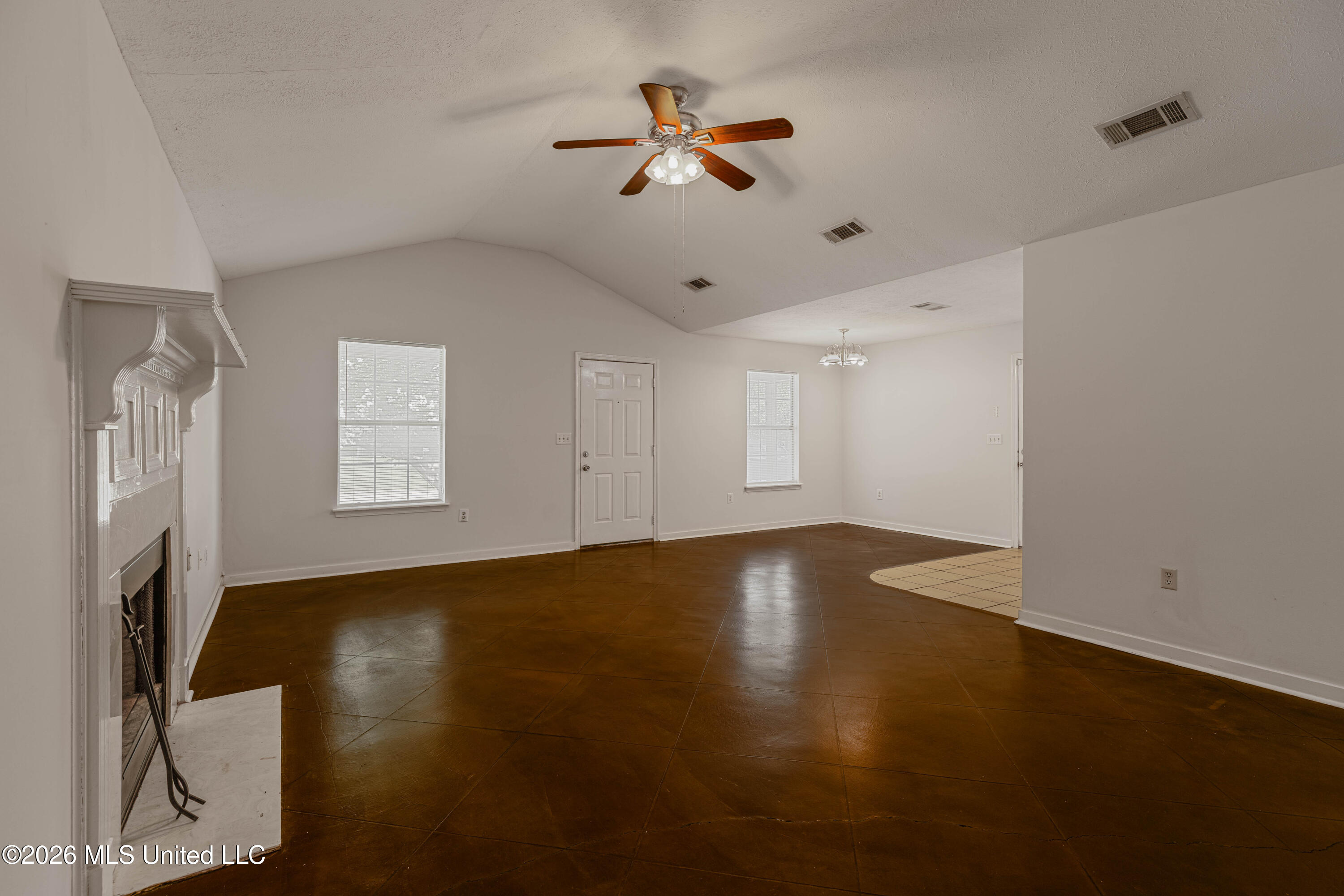 1212 Barnett Bend Circle Property Photo 9