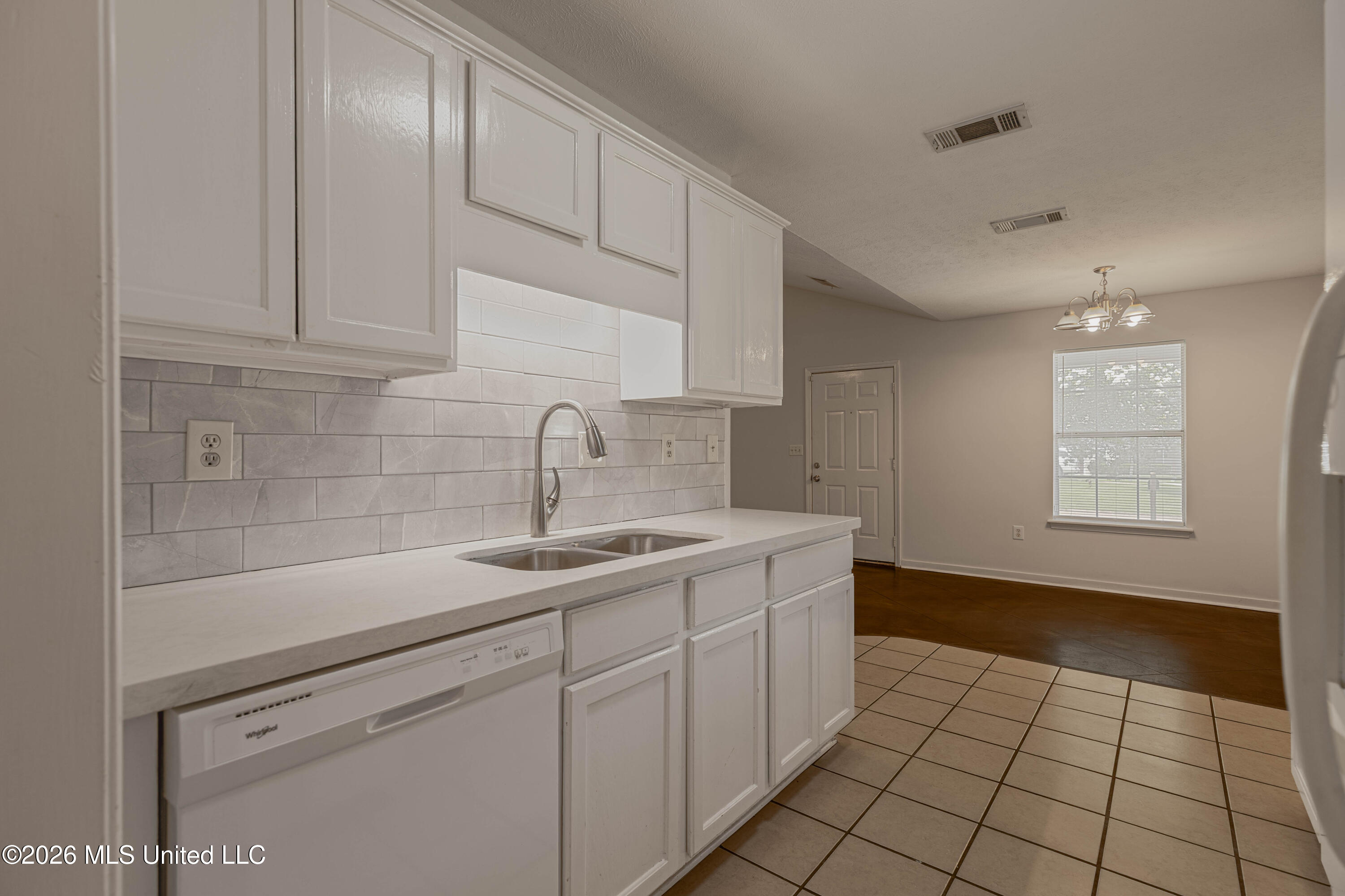 1212 Barnett Bend Circle Property Photo 15