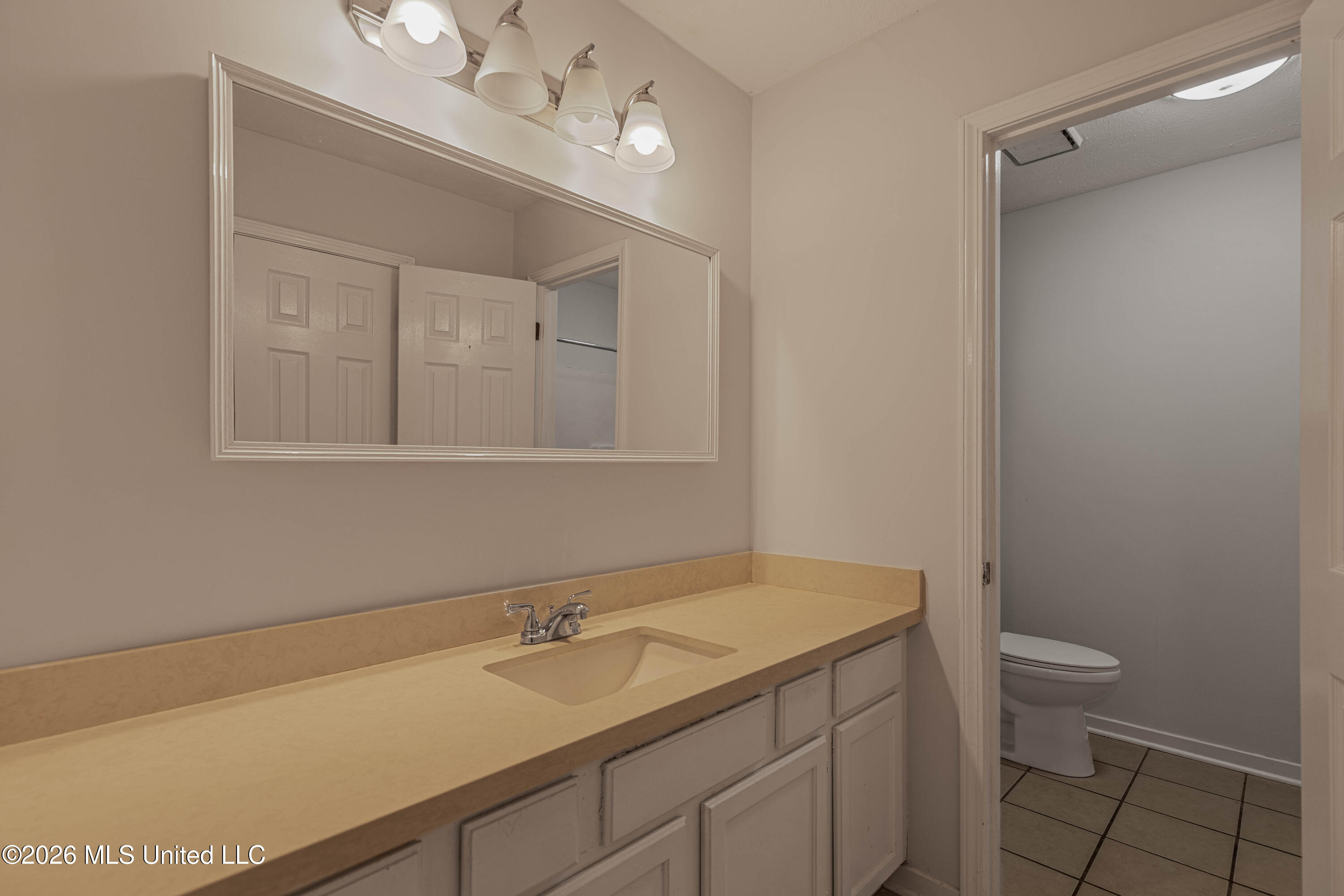 1212 Barnett Bend Circle Property Photo 23