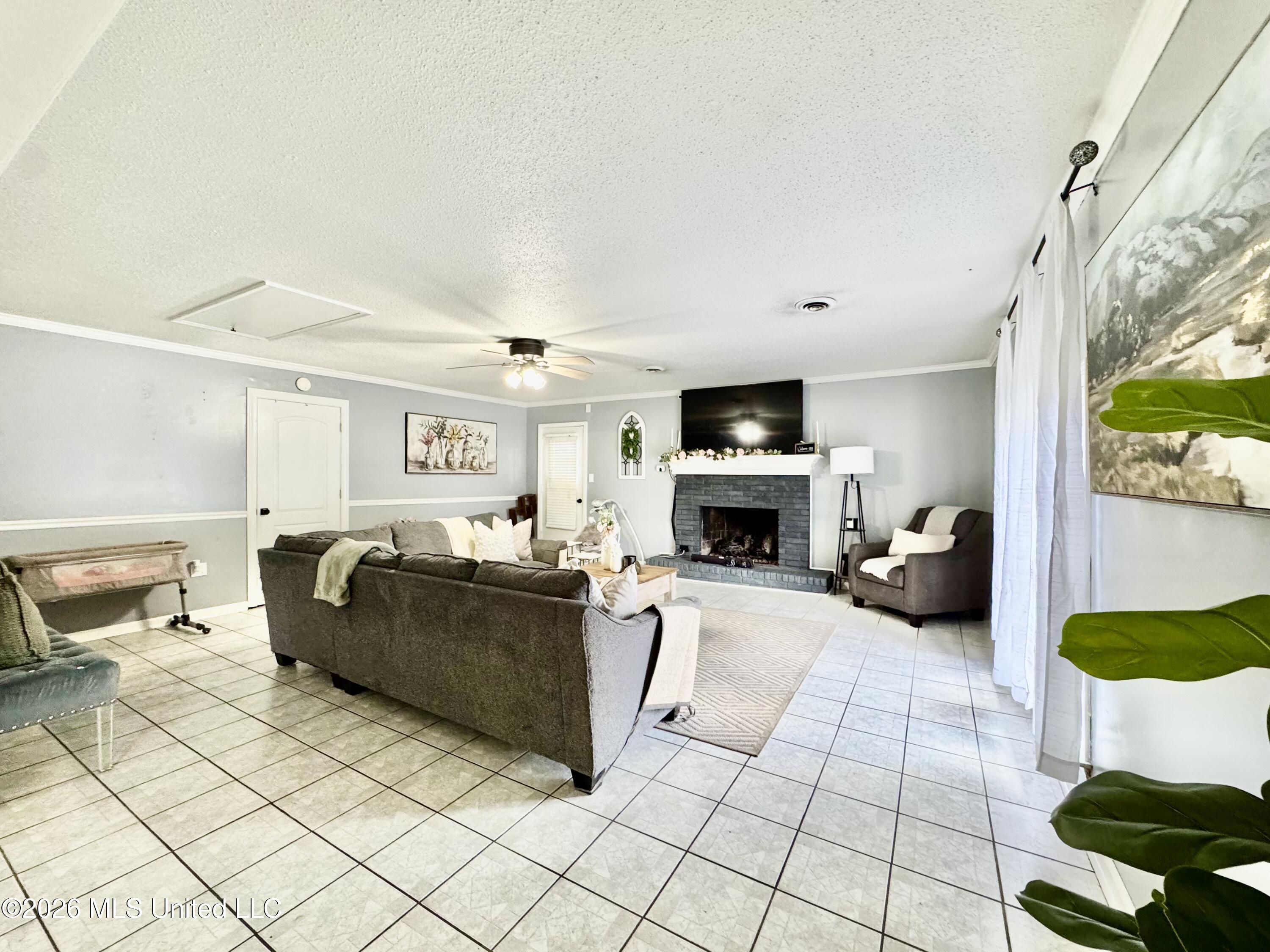 8201 Canterbury Drive Property Photo 10