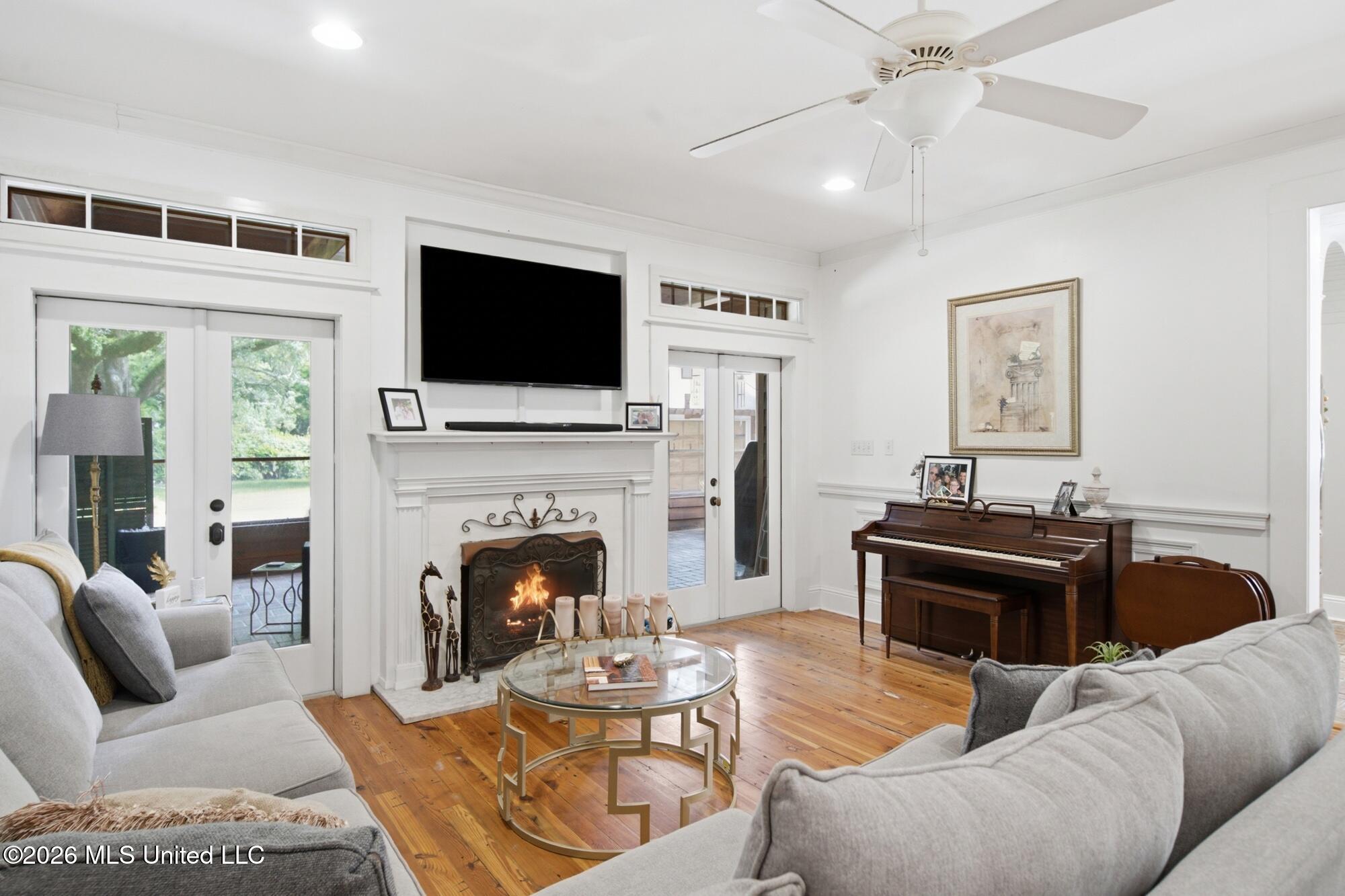 940 2nd Street Property Photo 19