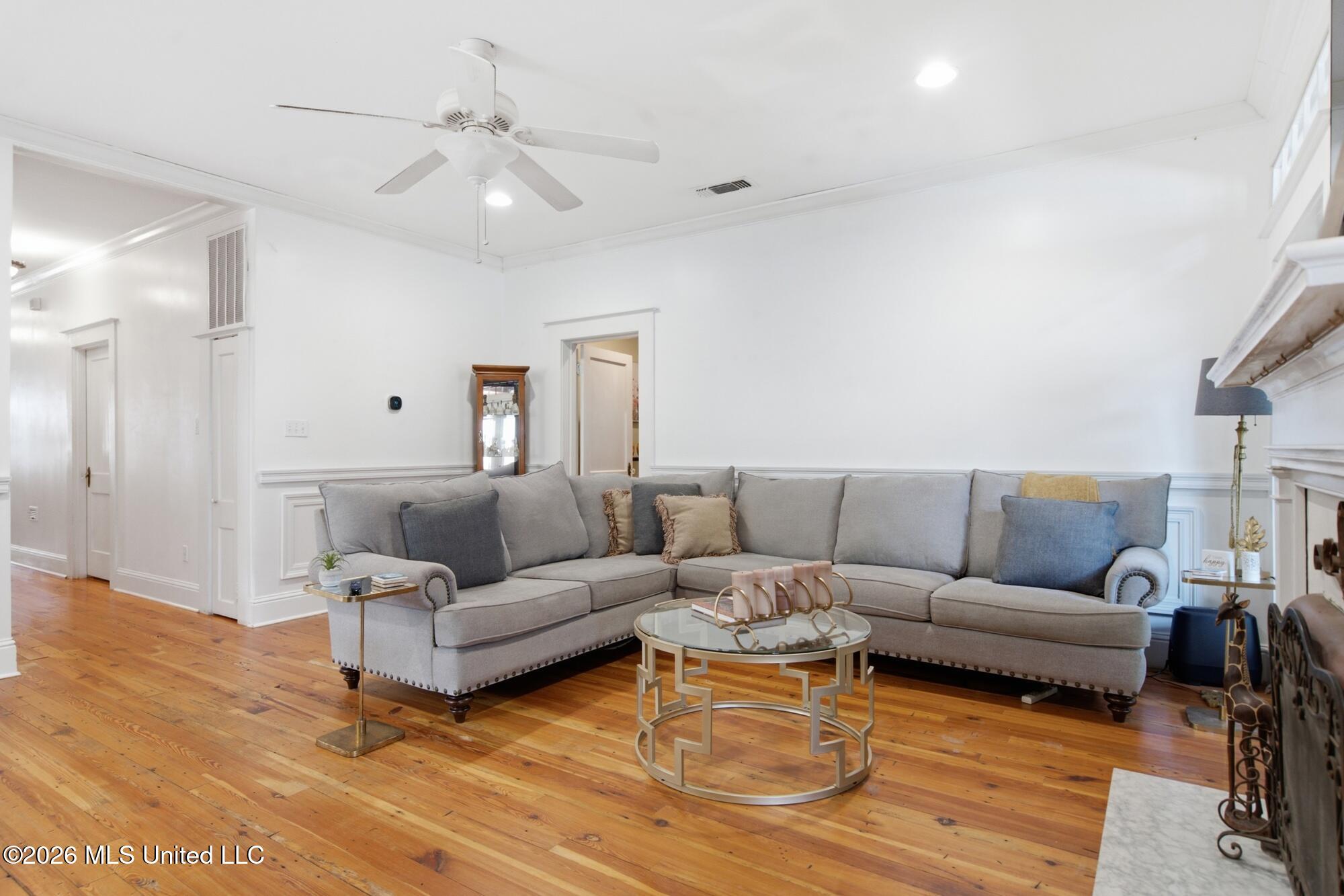 940 2nd Street Property Photo 20